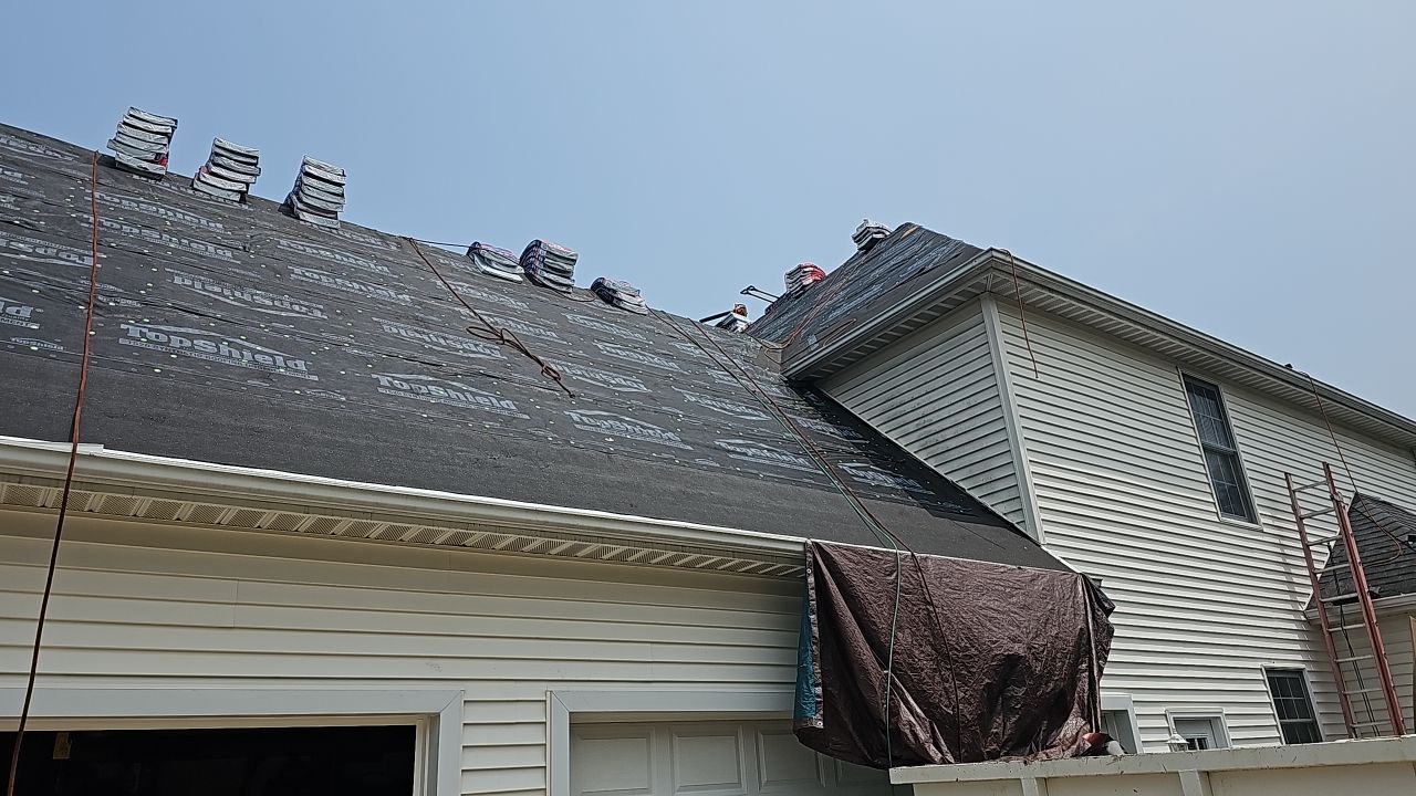 GAF Timberland Color: Pewter Gray by Eagle Eye Roofing