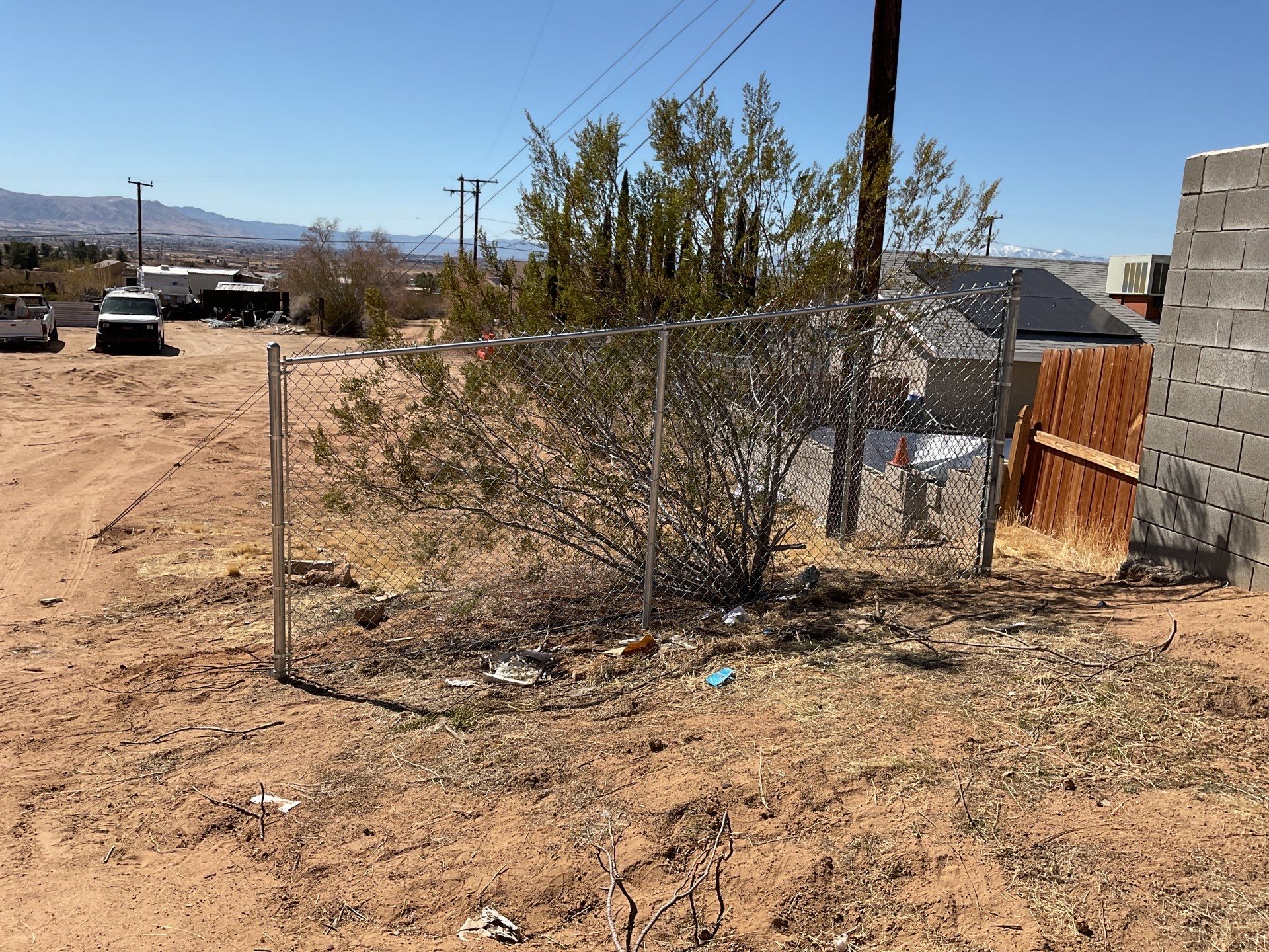 Fence Installation using chain -link by Fence Guys Inc.