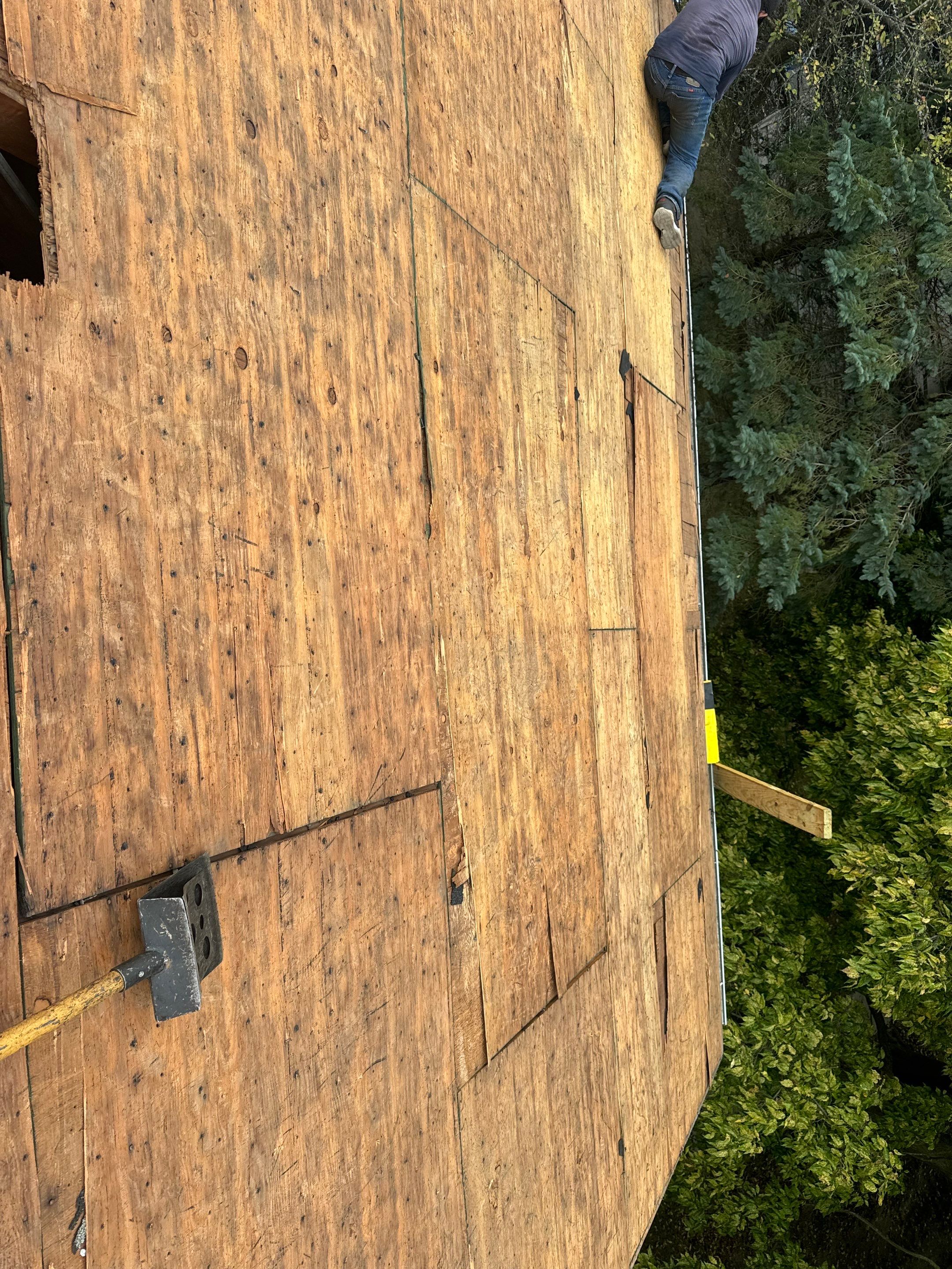 Roof Replacement using CertainTeed Northgate by 180 Contractors