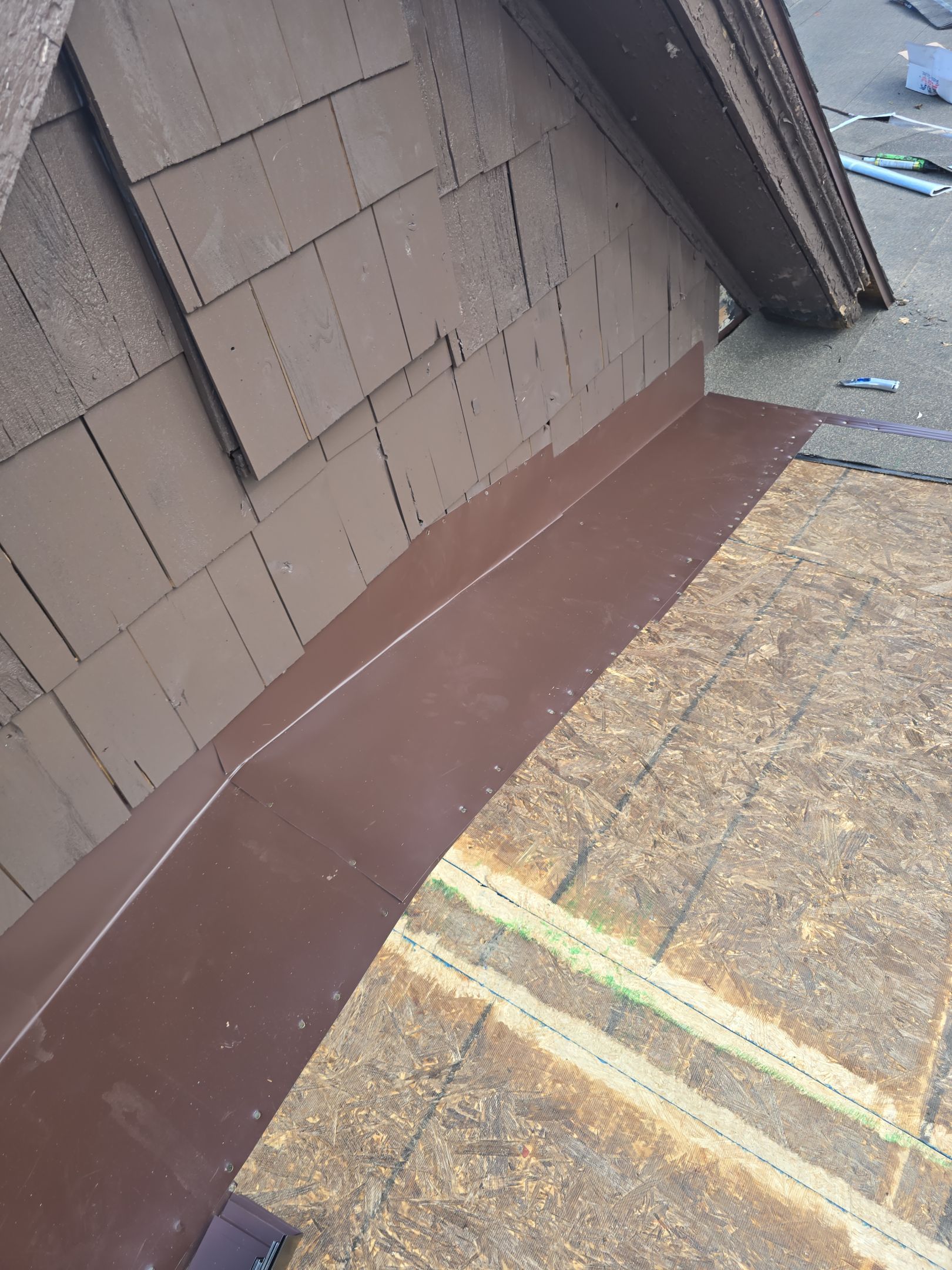 Residential Roofing Installation using GAF Timberline HDZ Weathered Wood by Rainstoppers Roofing