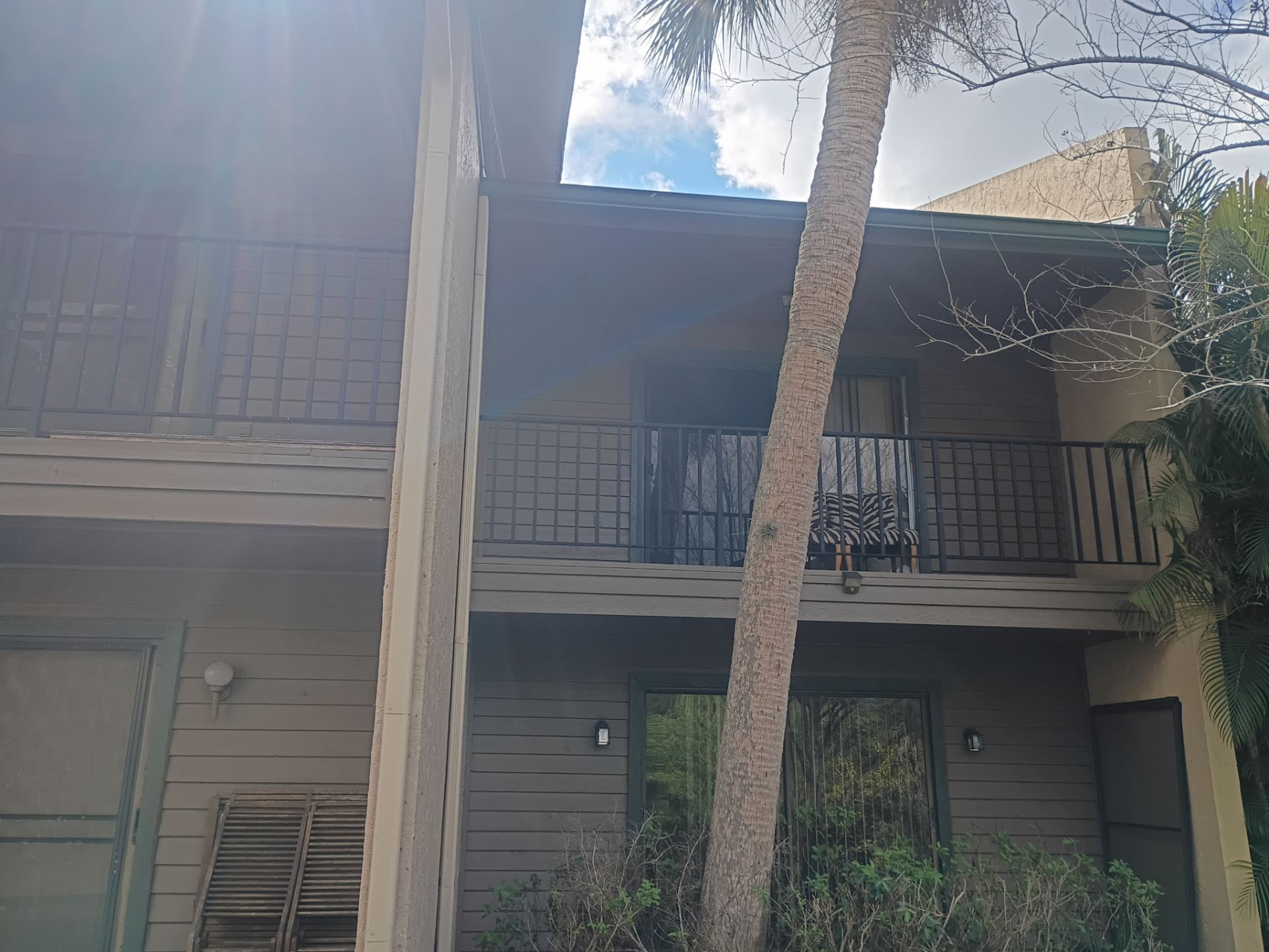 Leaf Guard using Gutter Guards & 3X4Downspoutsts in Sarasota FL by Gutter Professors