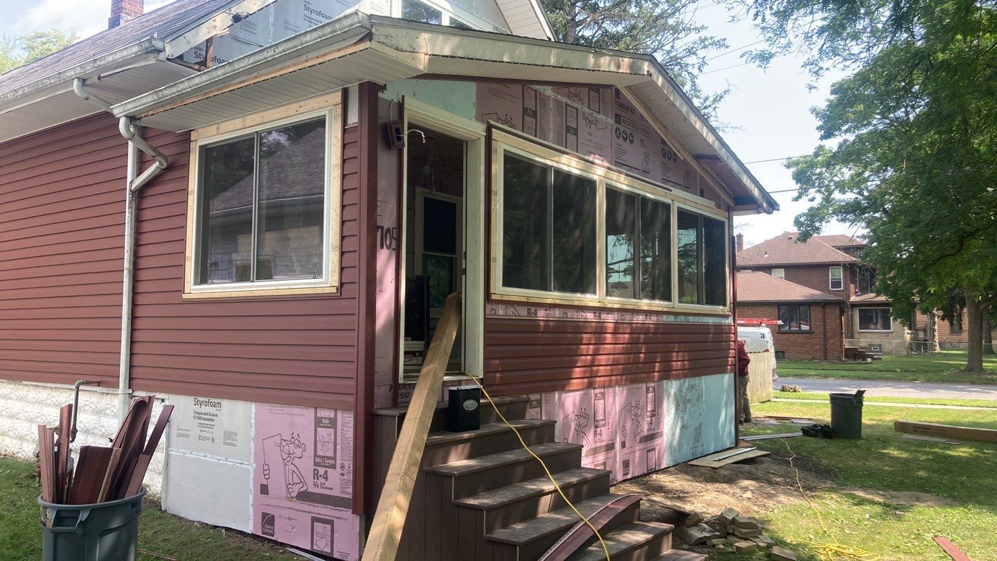 Exterior Siding and Window Replacement by Ivy Lea Construction