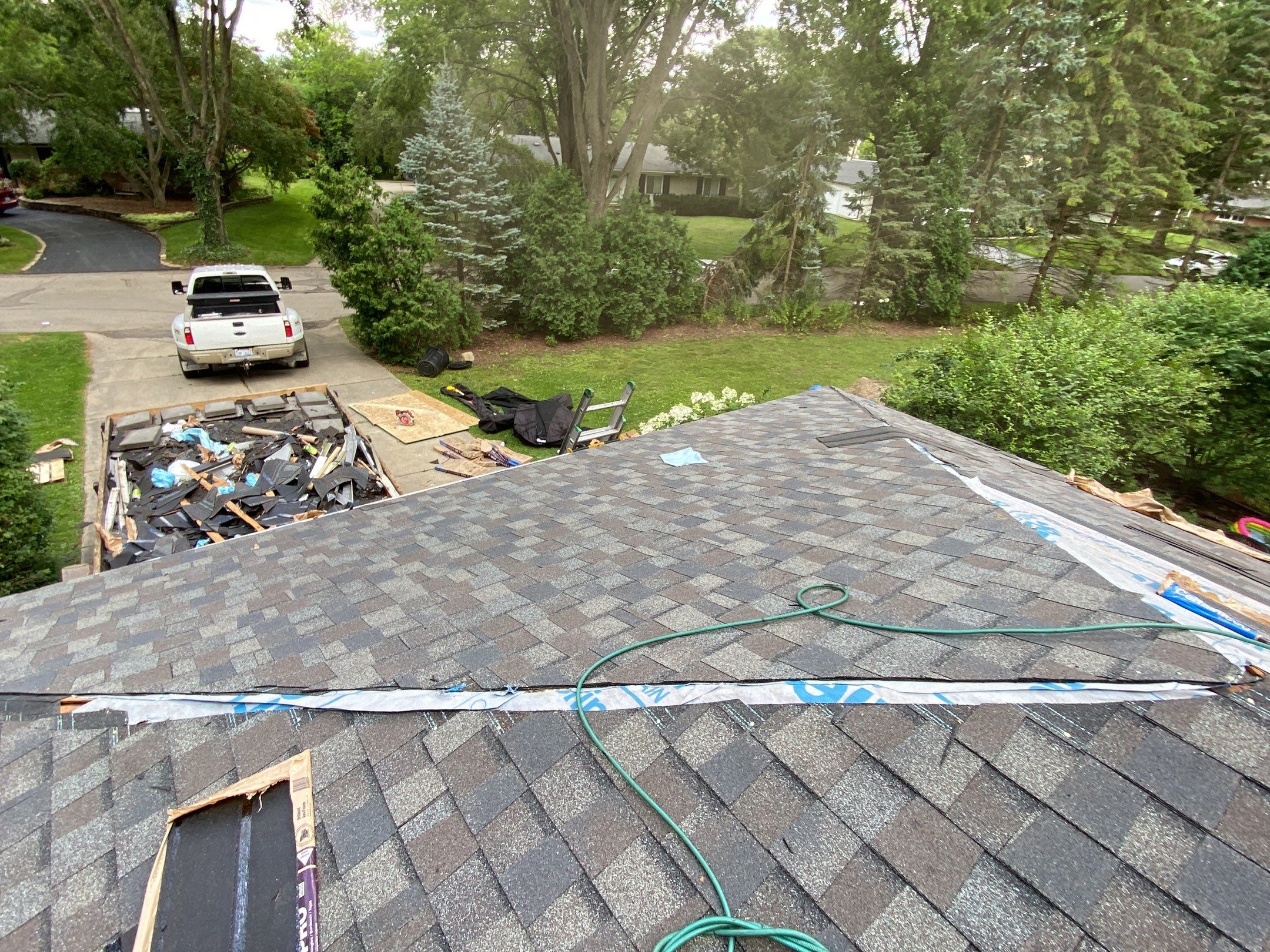 Roof Replacement using CertainTeed Landmark by 180 Contractors