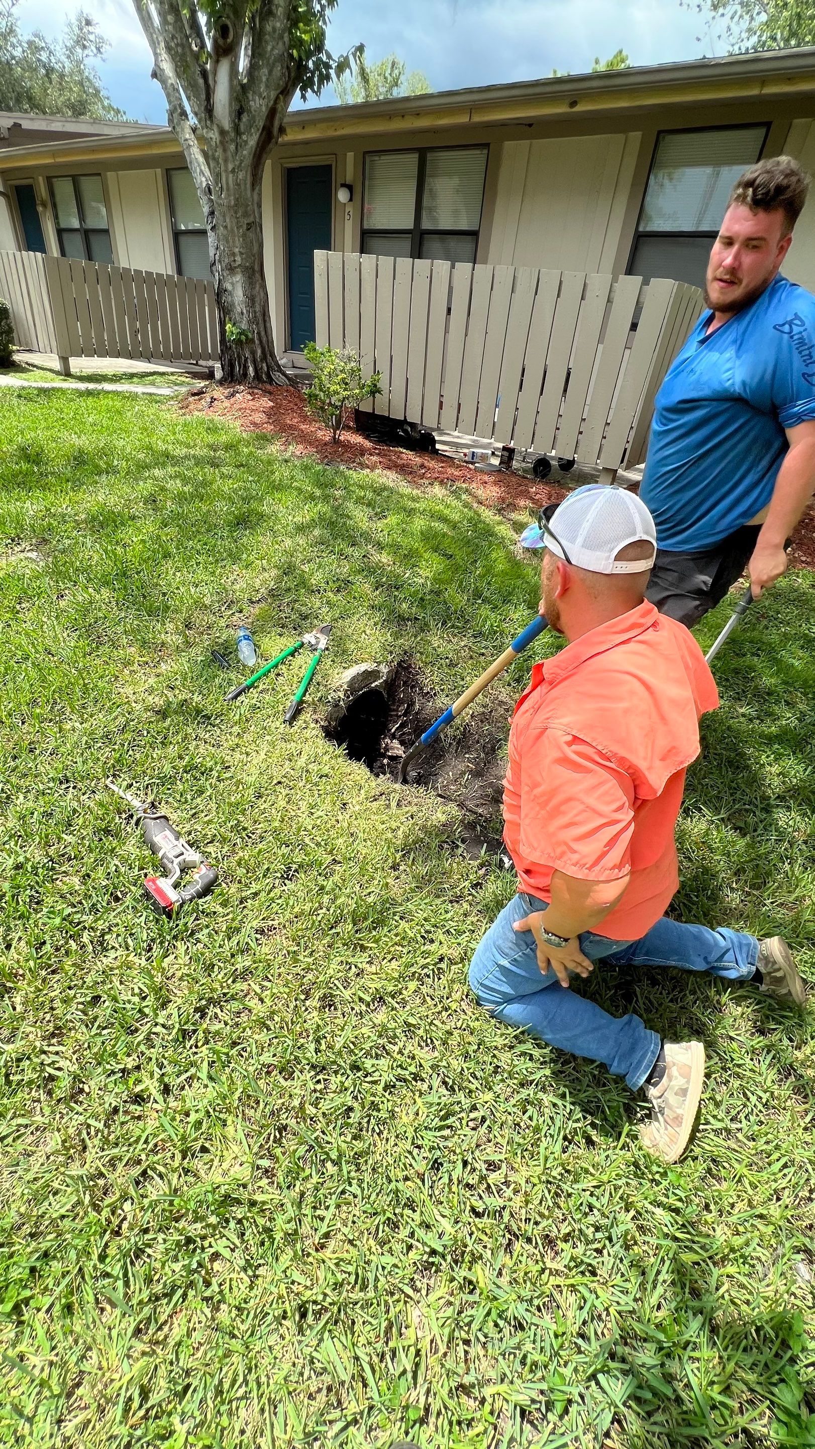 Apartment Complex Storm Water System Cleaning and Maintenance by APS Power & Water