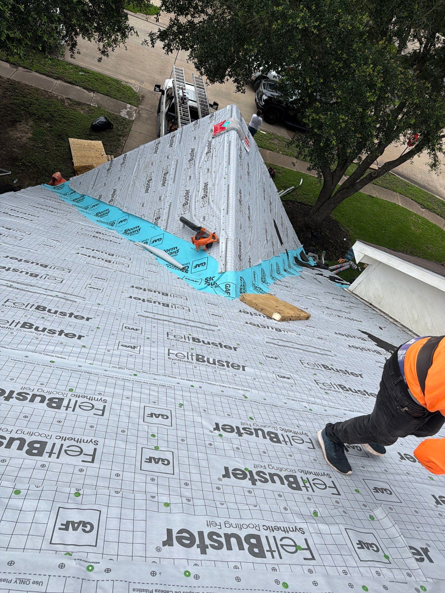 Roof Replacement in Woodbridge, Sugar Land TX by Roof Repair Company