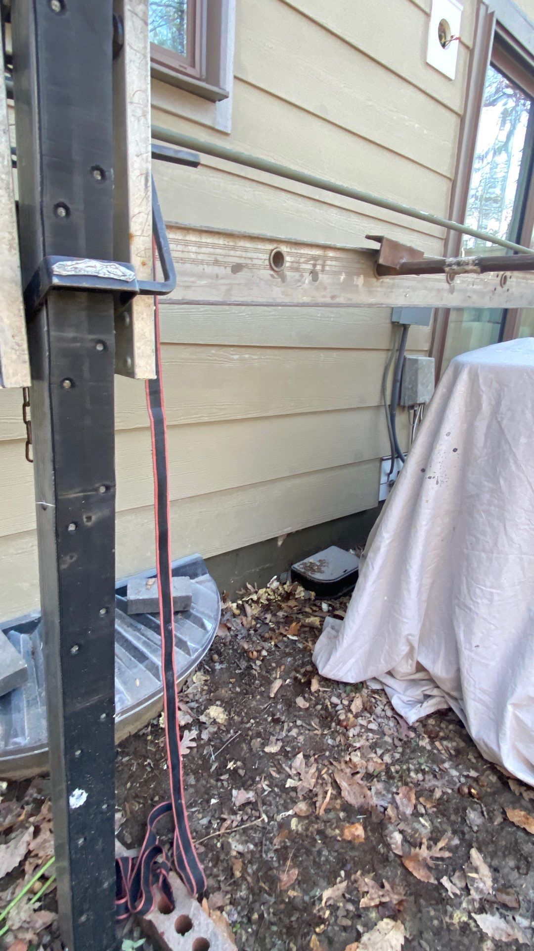 Reston: Residential Siding Replacement with James Hardie Statement Beaded Plank in Cappuccino Muffin by RM Banning, Inc.