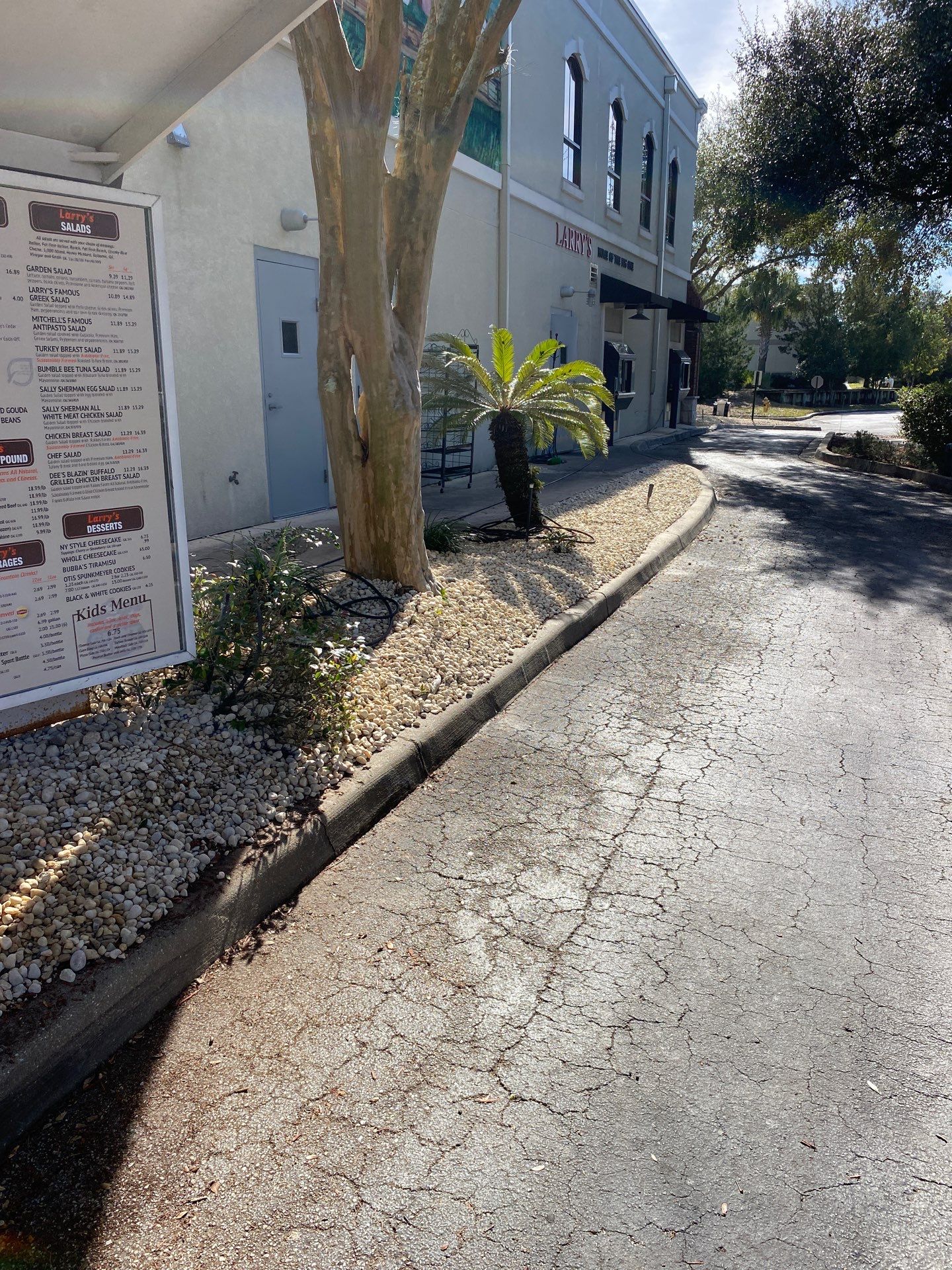 Larry’s Giant Subs | Rock & Mulch by ProGreen Services
