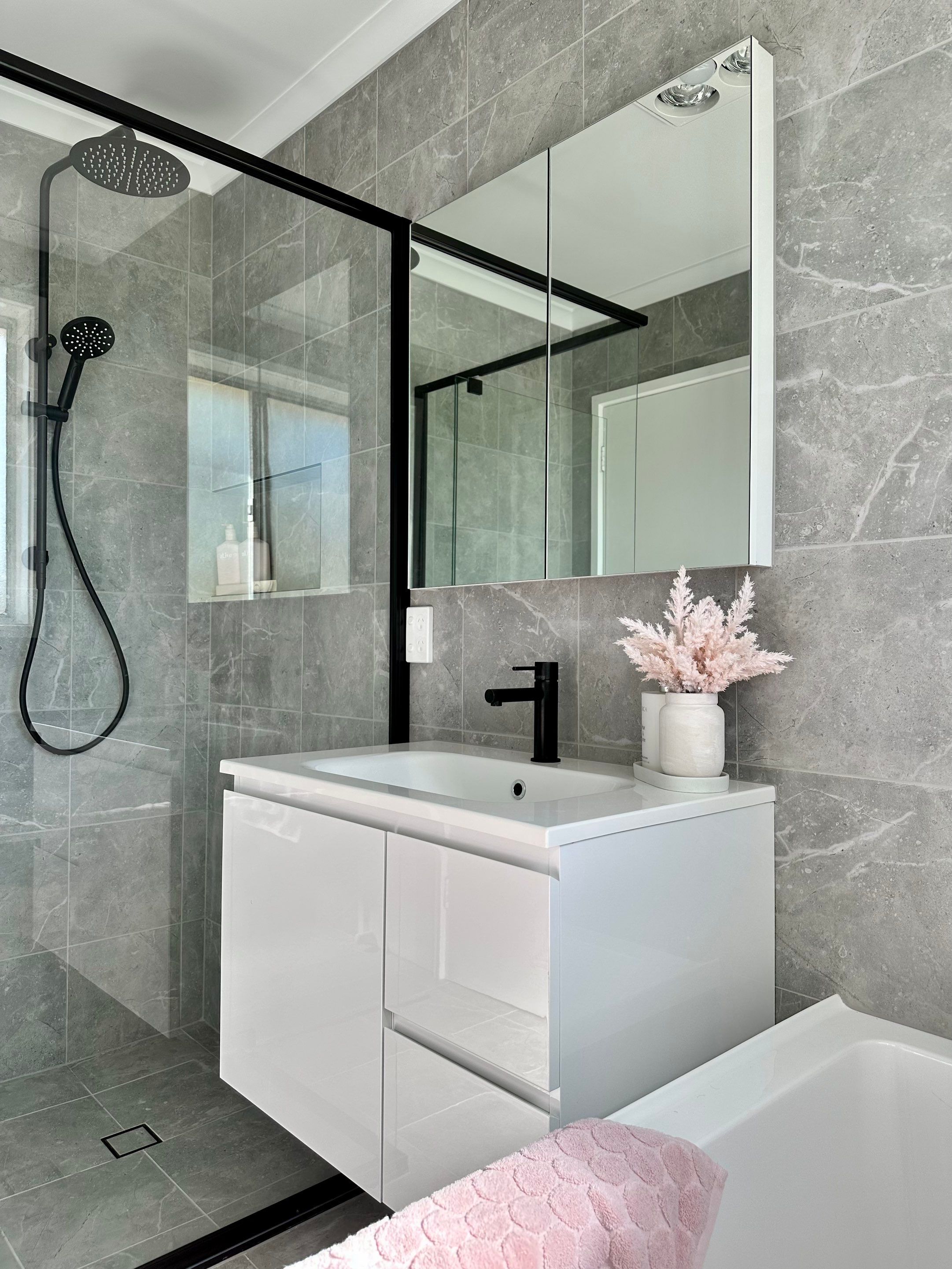 Bathroom & Toilet Renovation by Re-seal Bathrooms