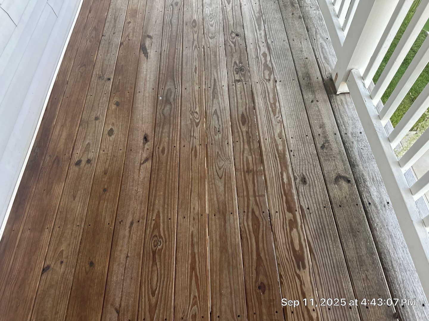 Wood Deck using Wood Sealant by DuraSeal