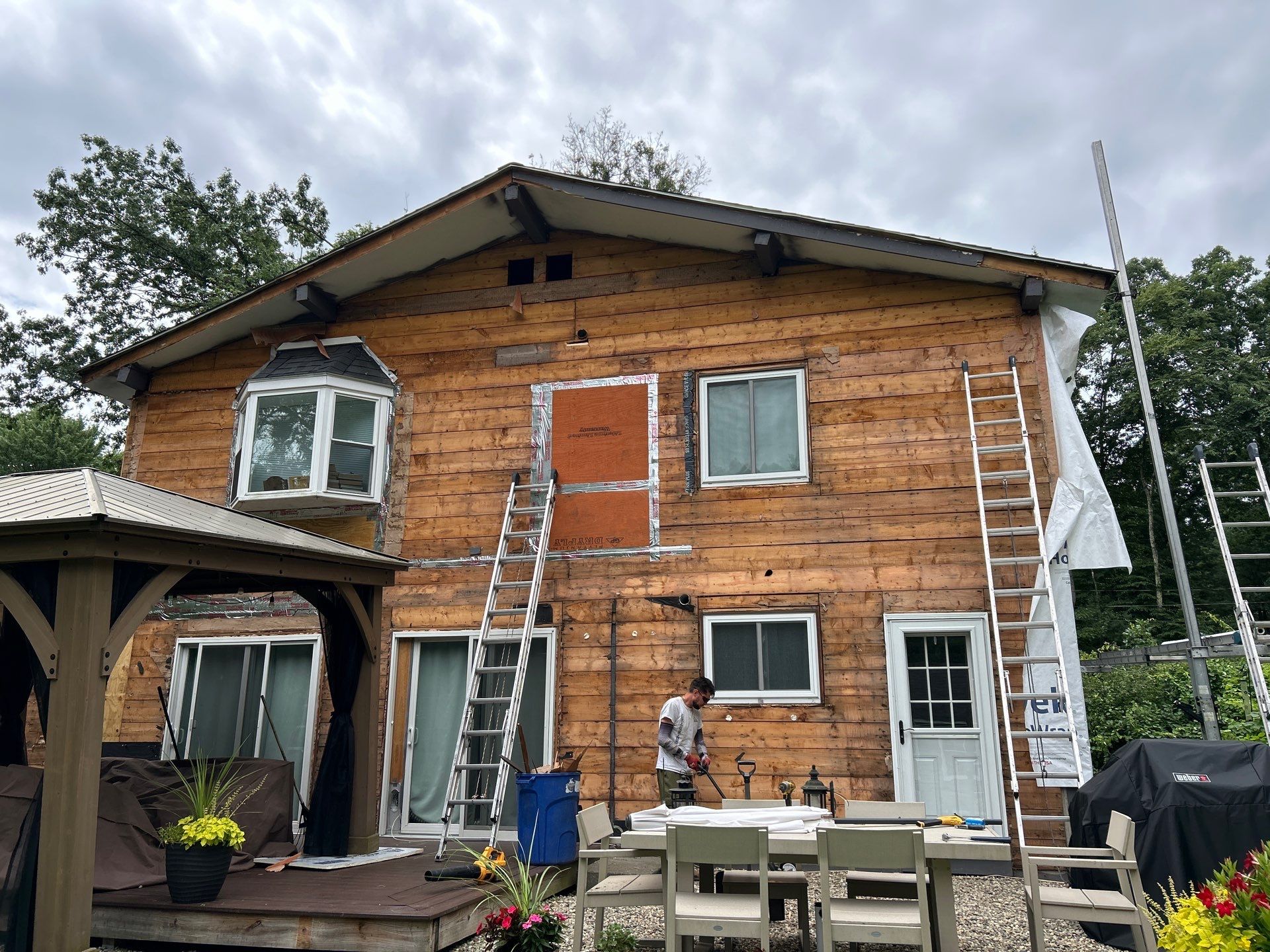 Everlast Composite installed in Acton, MA by UBrothers Construction