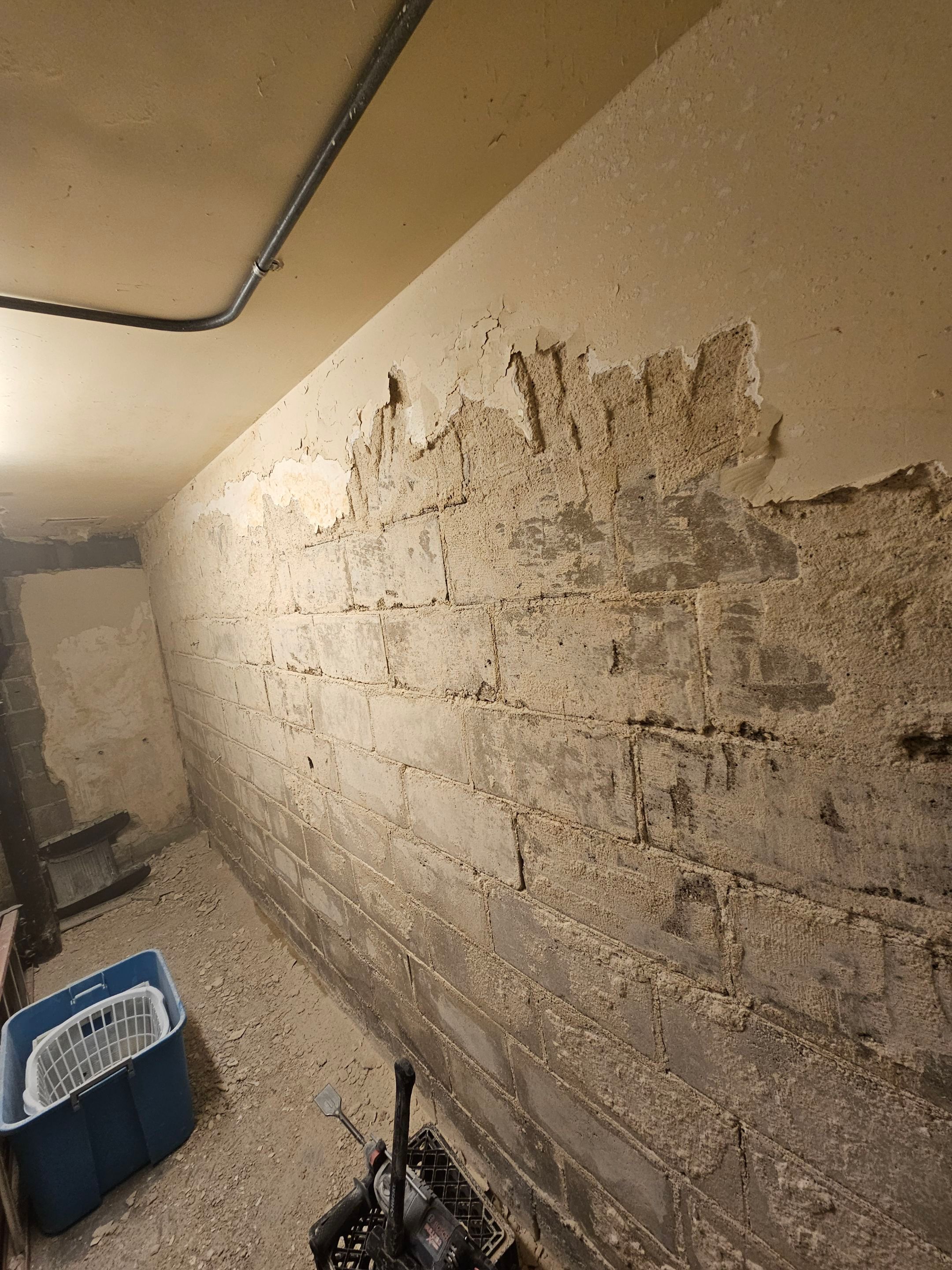 Showers & Storage by EL-GC LLC 