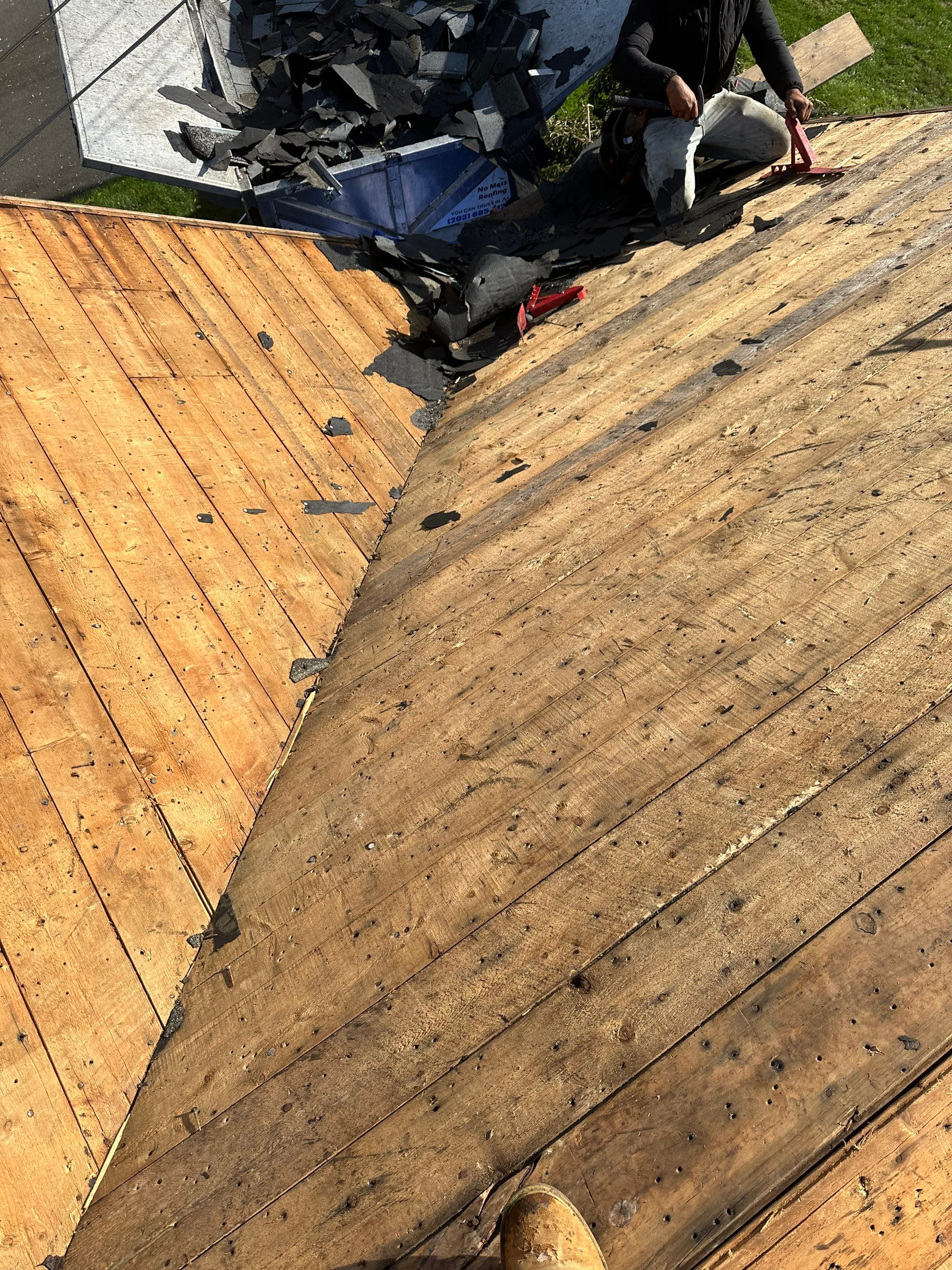 Residential Roofing Installation using Owens Corning TruDefinition Duration AR - Onyx Black & New Siding Install using Certainteed Sterling gray by A Plus Exterior