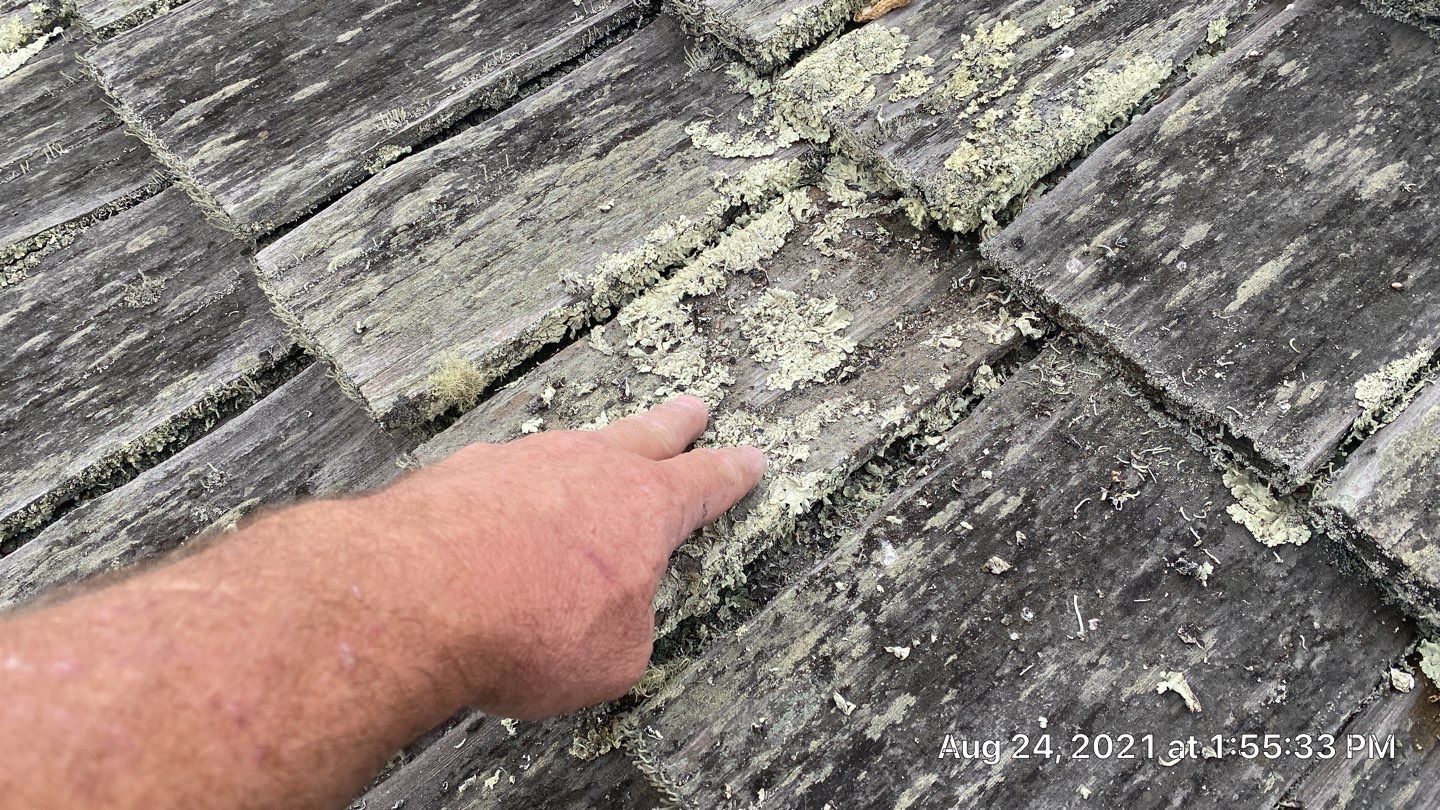 Refurbish and repair shake roof to get ready to sell by Straight Edge Roofing Inc