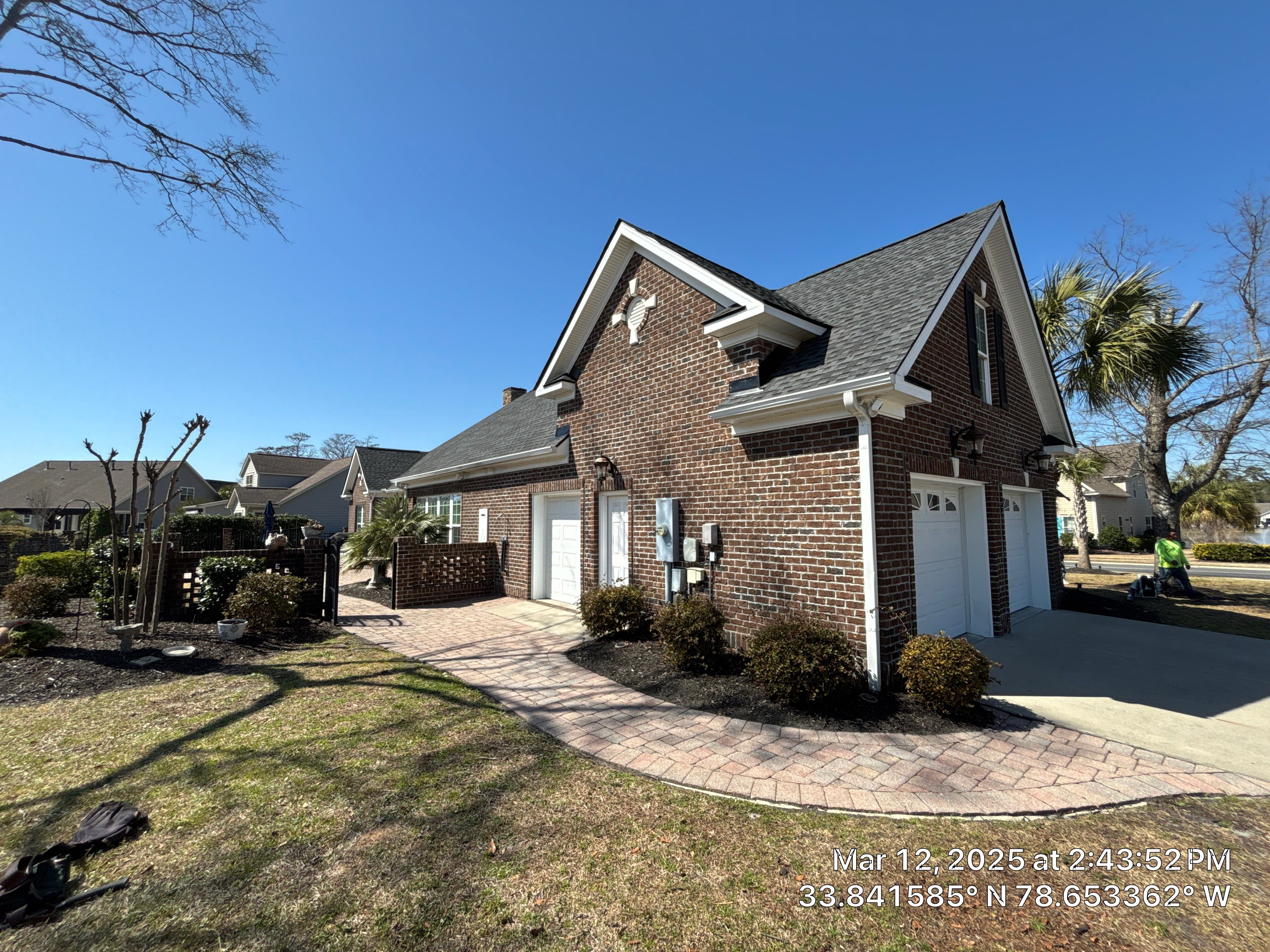 GAF HDZ - Charcoal by Linta Roofing