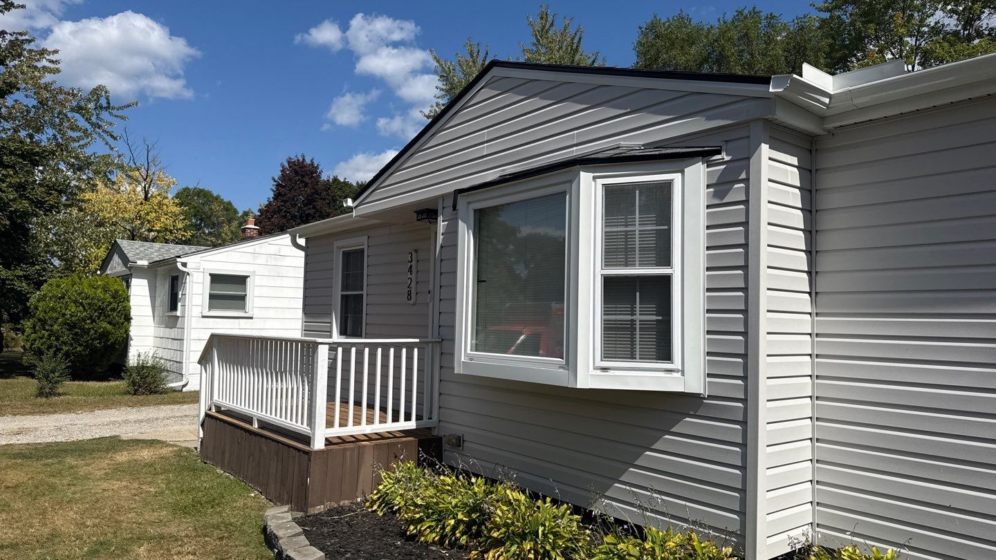 Siding Replacement using Alside D5" Platinum Grey by 180 Contractors