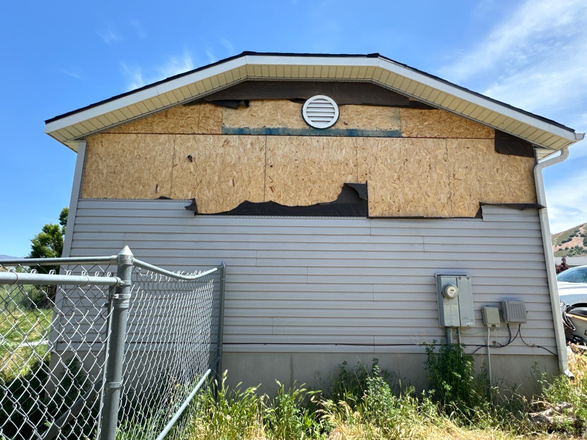 Tooele | Precision Vinyl Siding Repair | Almond by Ideal Siding Utah