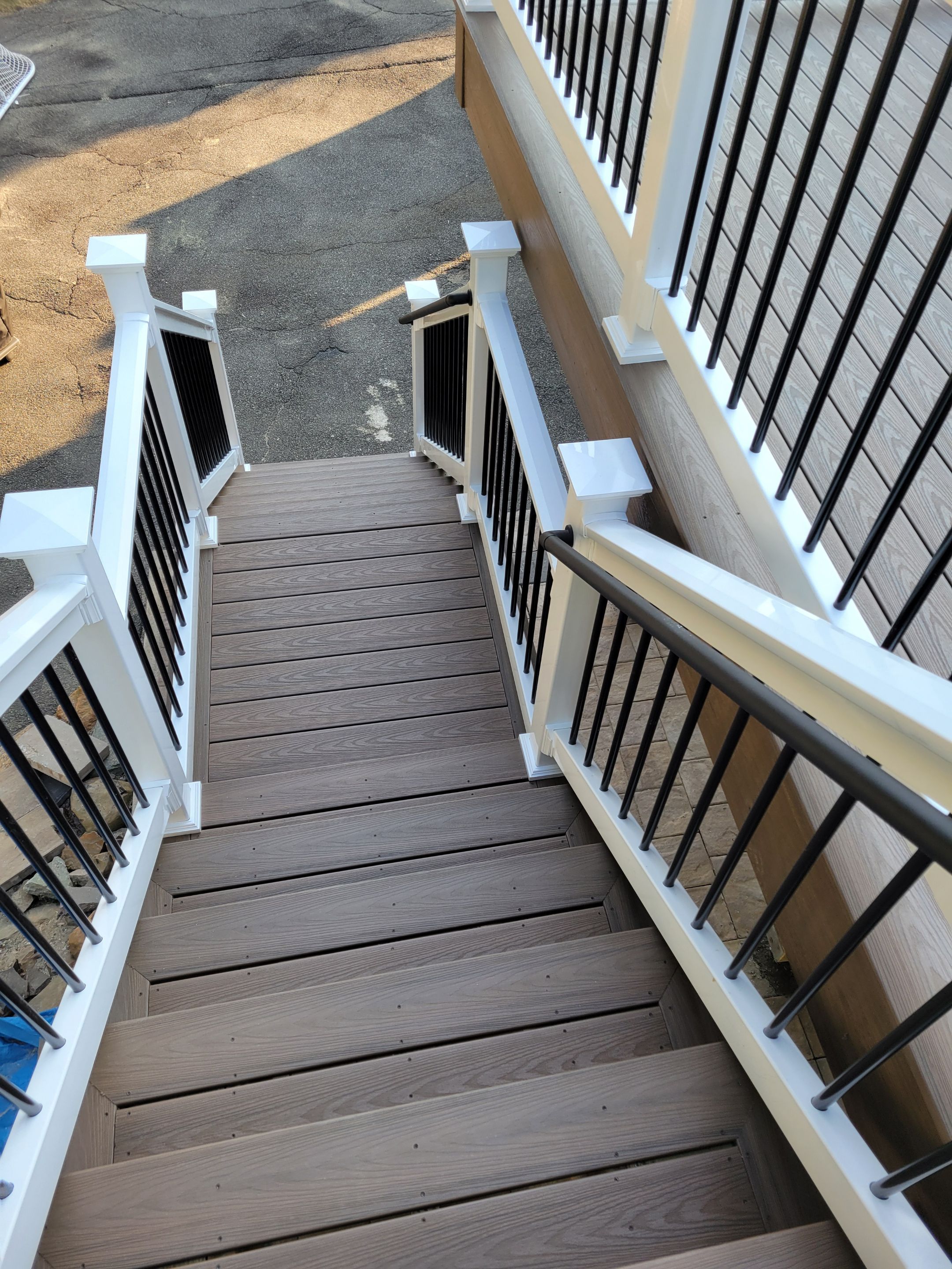 New Deck using Deckorators Venture - Color Sandbar  by deck guardian