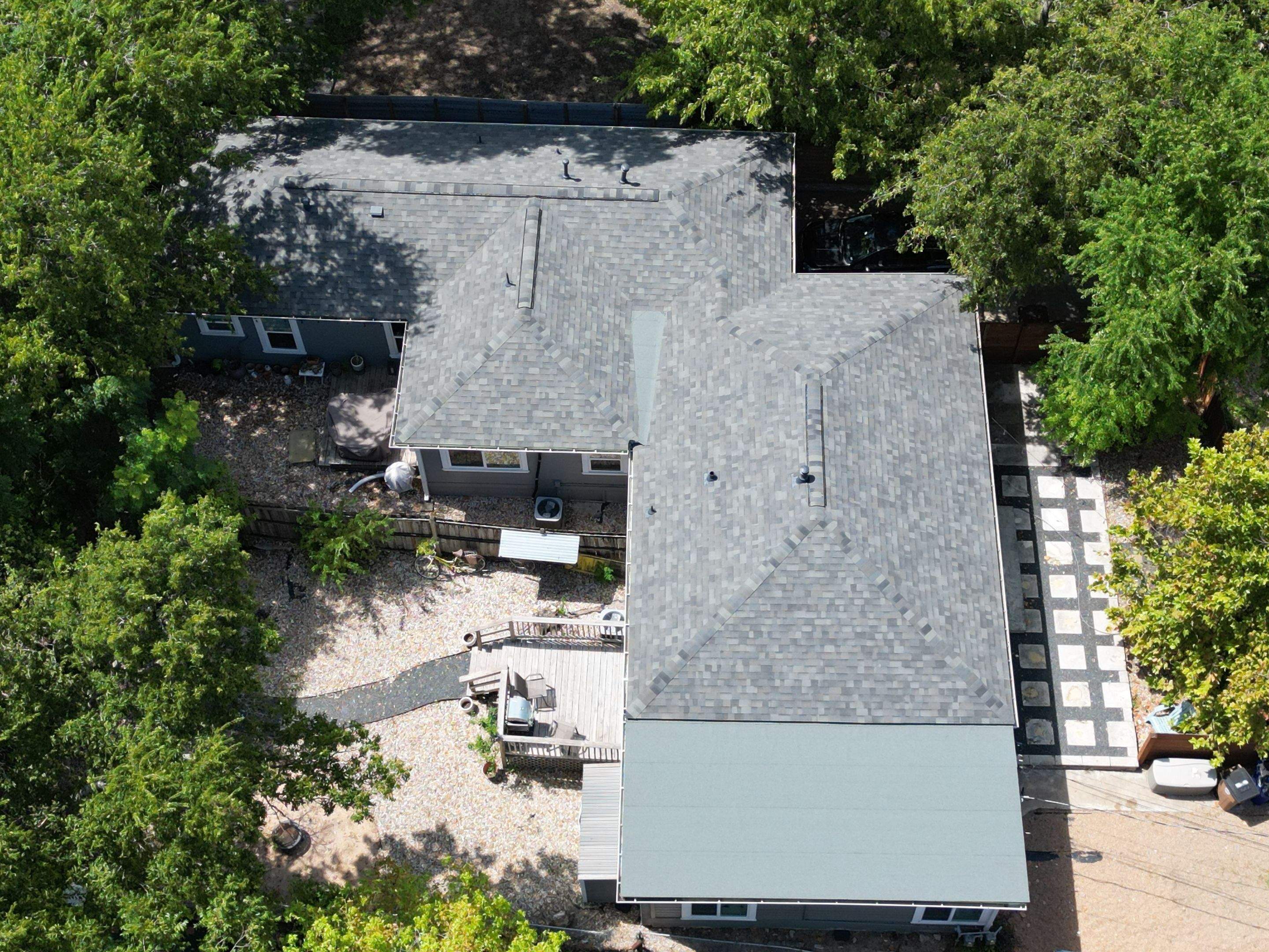 Storm Gray - Malarkey Vista by RoofsOnly.com