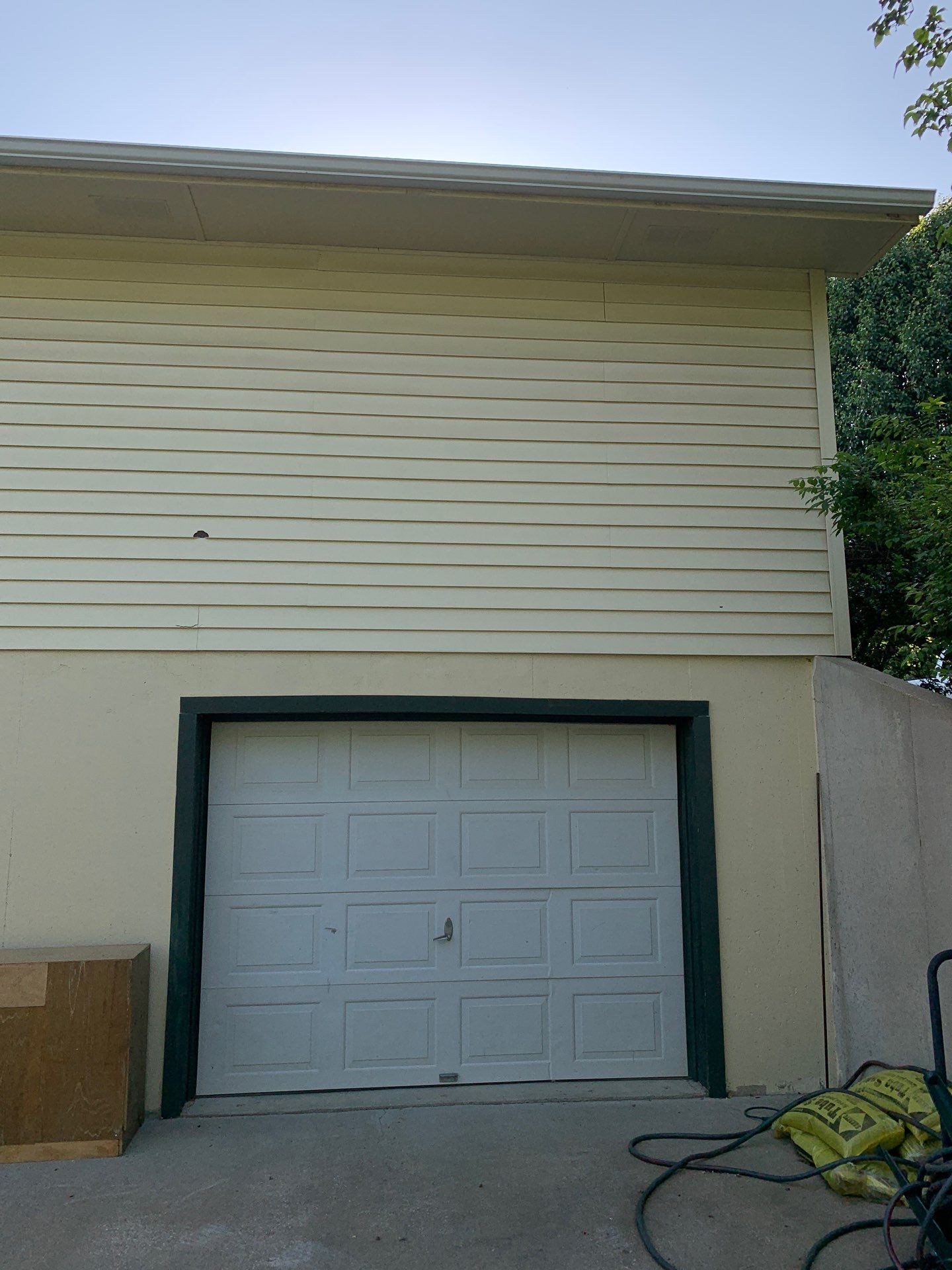 New Craneboard Siding on this Platte City, Mo home  by EEC  Windows, Siding & Roofing 