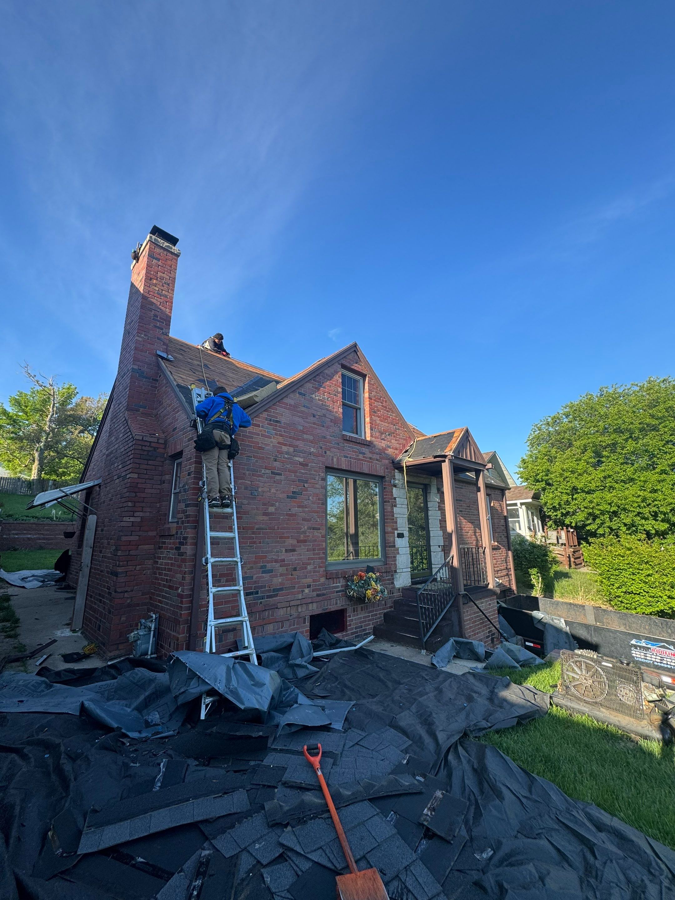 IKO Roof and Seamless Gutters by Lightning Exteriors