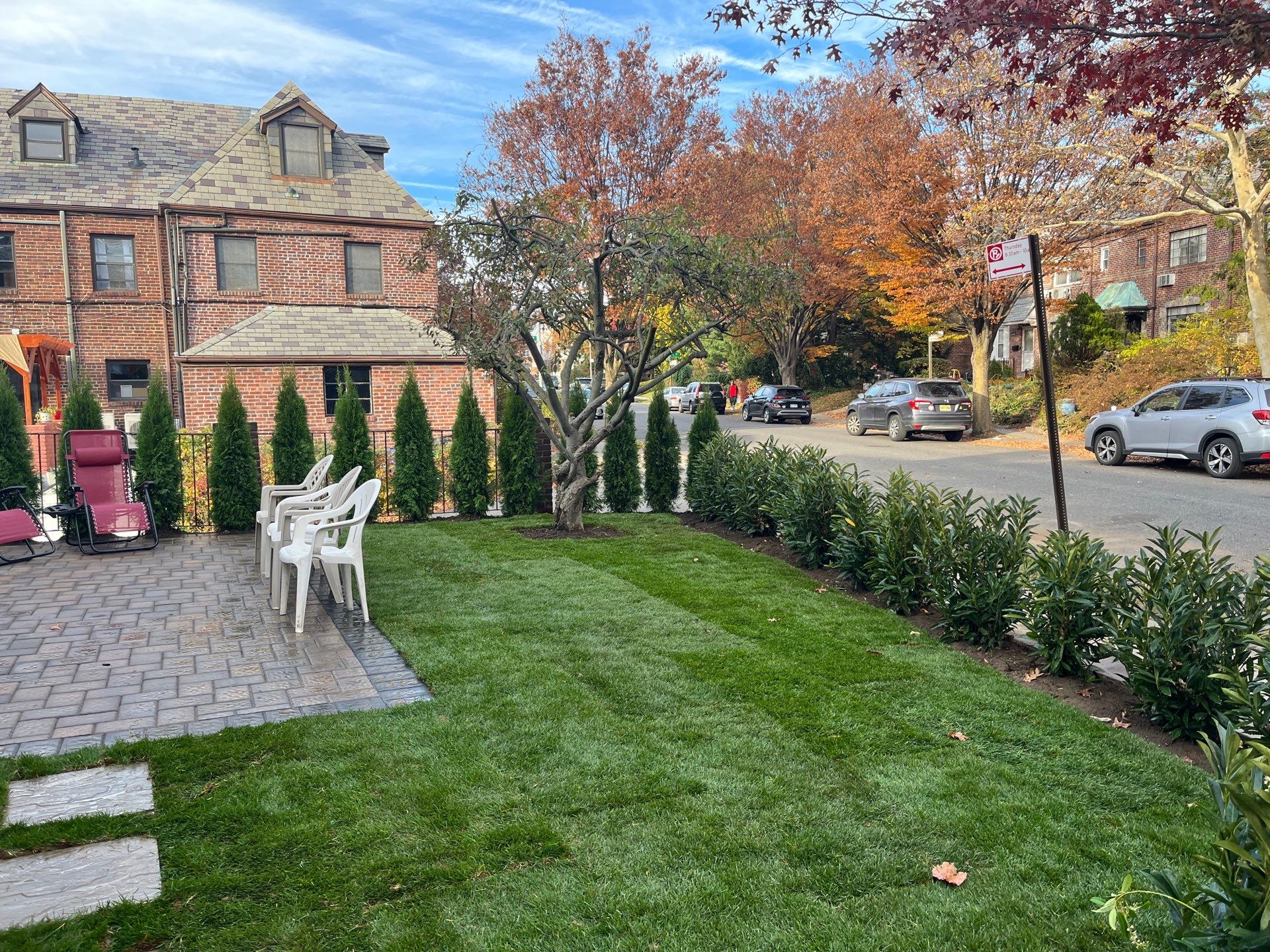 Landscape Design by elegant Lawns