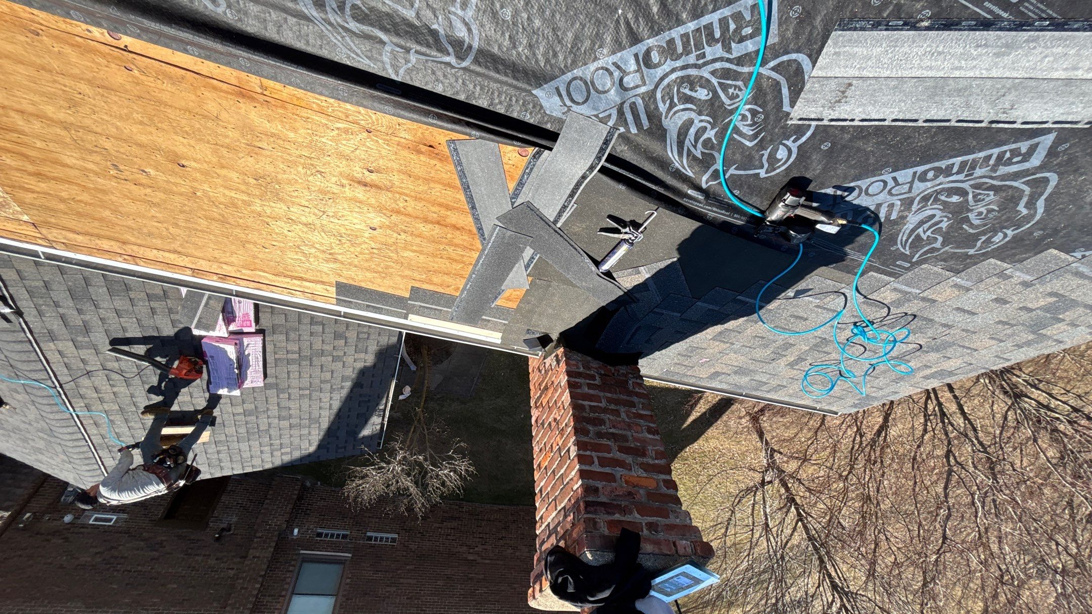 Siding Replacement using Alside Charcoal Smoke and Roof Replacement using Owens Corning Peppercorn by 180 Contractors