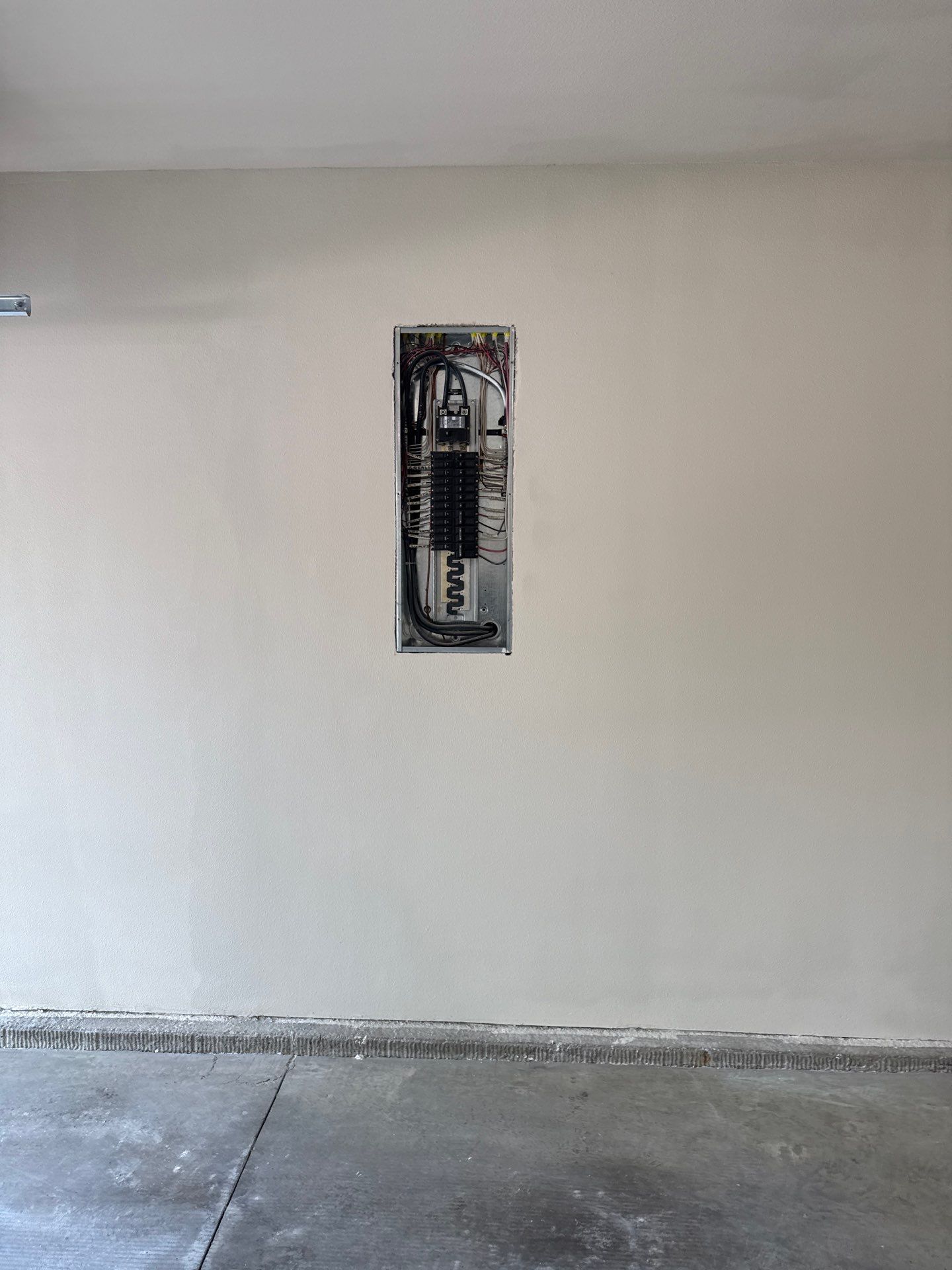 Garage Interior Repaint by Midwest Paint LLC