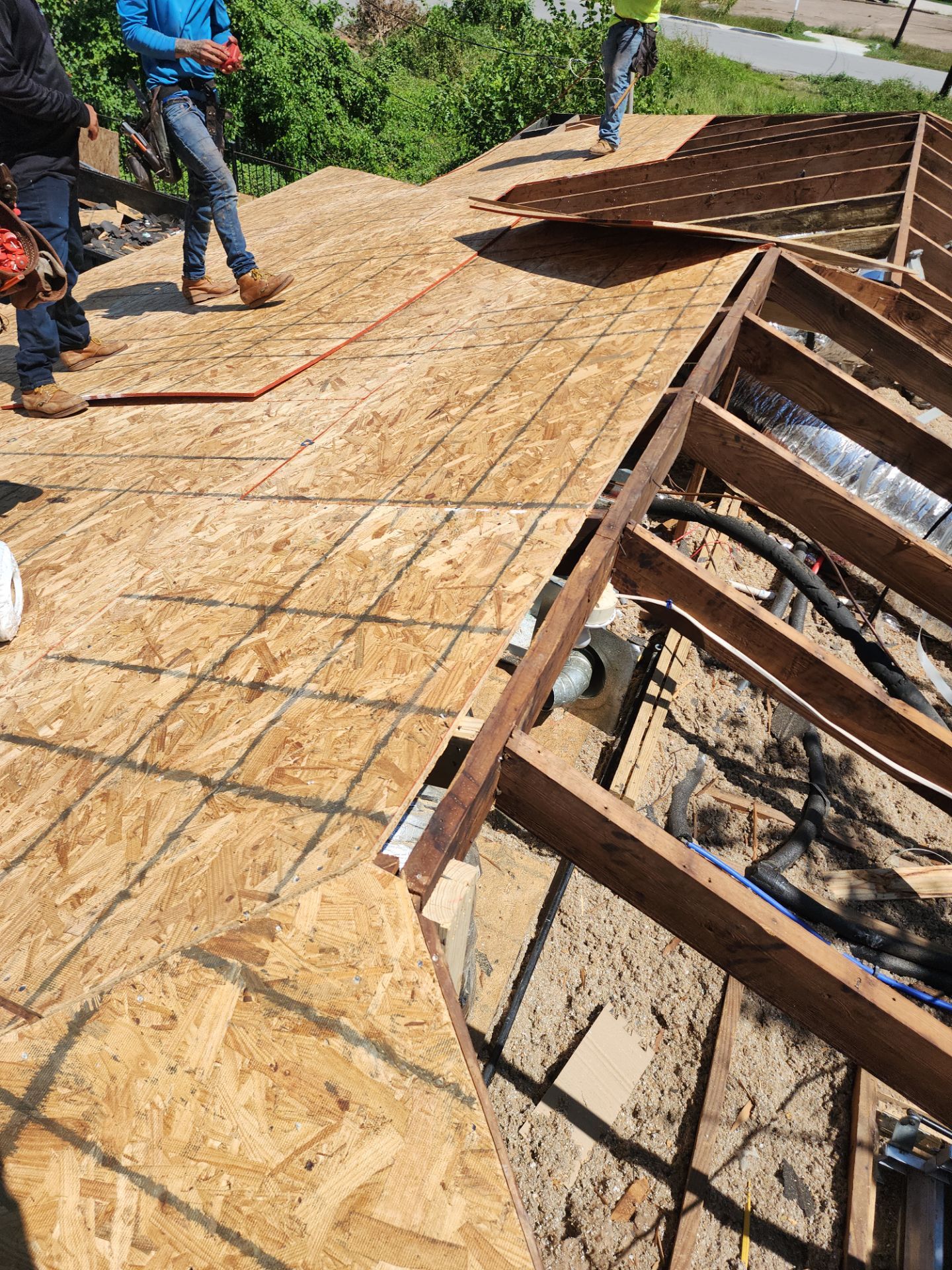 Residential Roofing Installation using Owen's Corning Duration (Lifetime) Shingles by Roof Repair Company