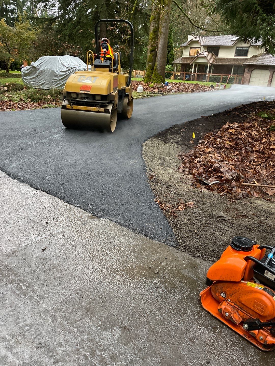 Asphalt Driveway Repair | Woodinville  by Jireh Asphalt & Concrete Inc 