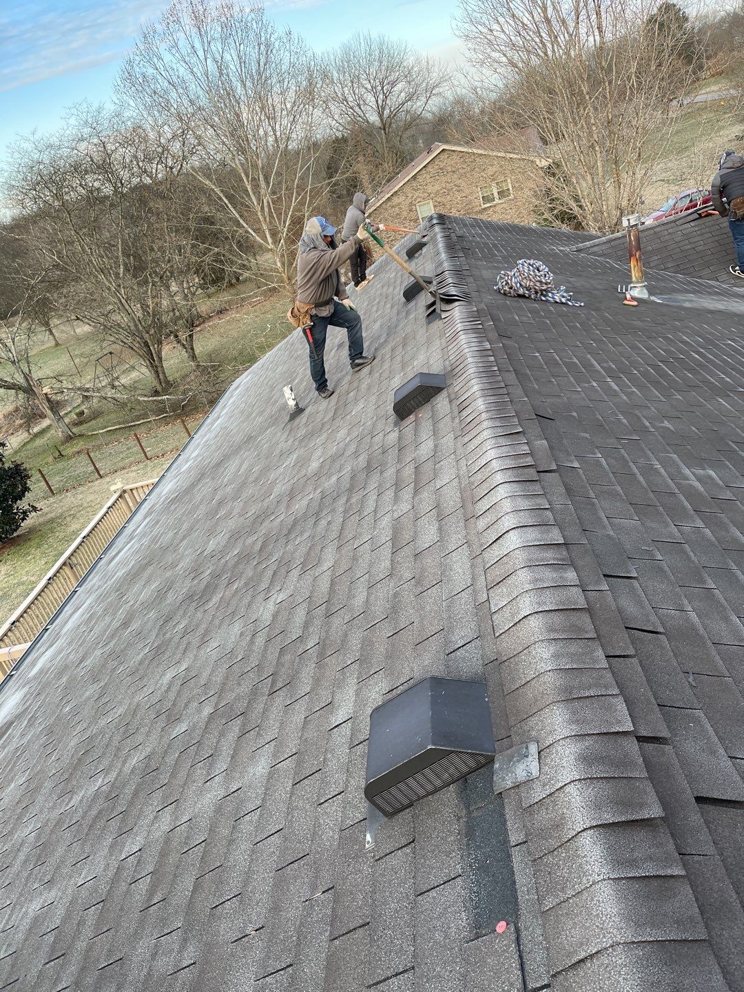 Residential Roofing Installation using Owens Corning Oakridge Roofing System by Undersun Roofing 
