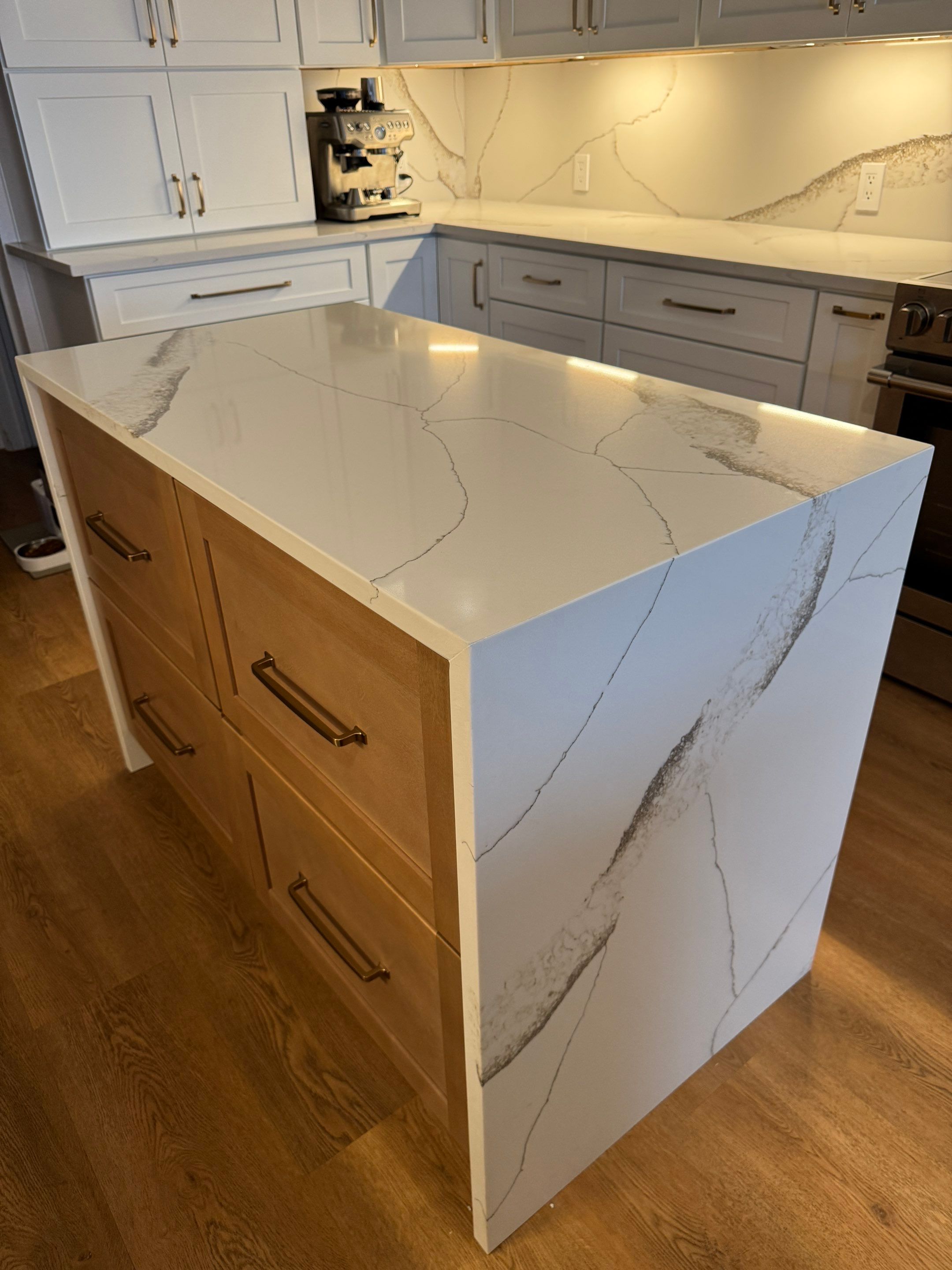 10-Day Luxury Kitchen: Custom Artistry & Waterfall Island Elegance by Tibi Soli LLC