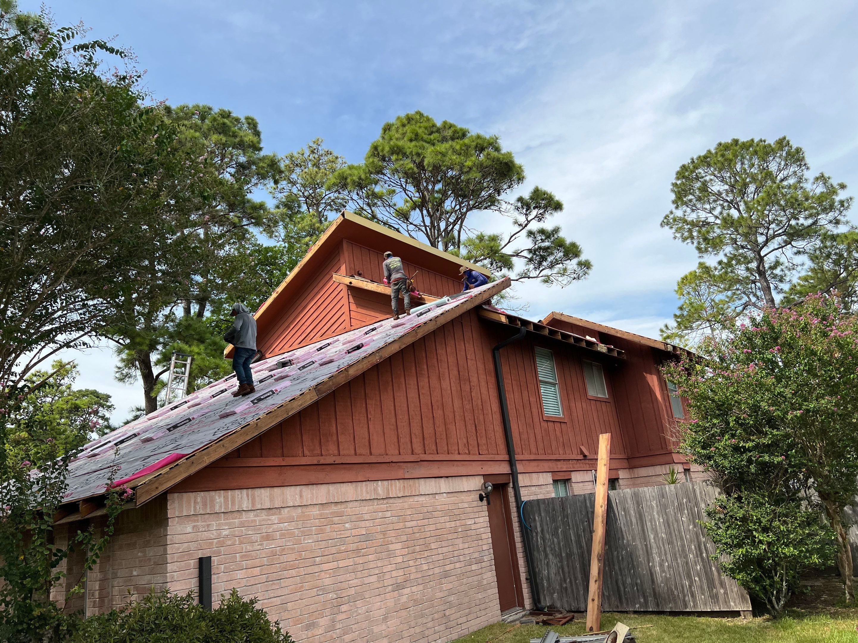 Residential Roofing Installation using Owen's Corning Duration (Lifetime) Shingles by Roof Repair Company