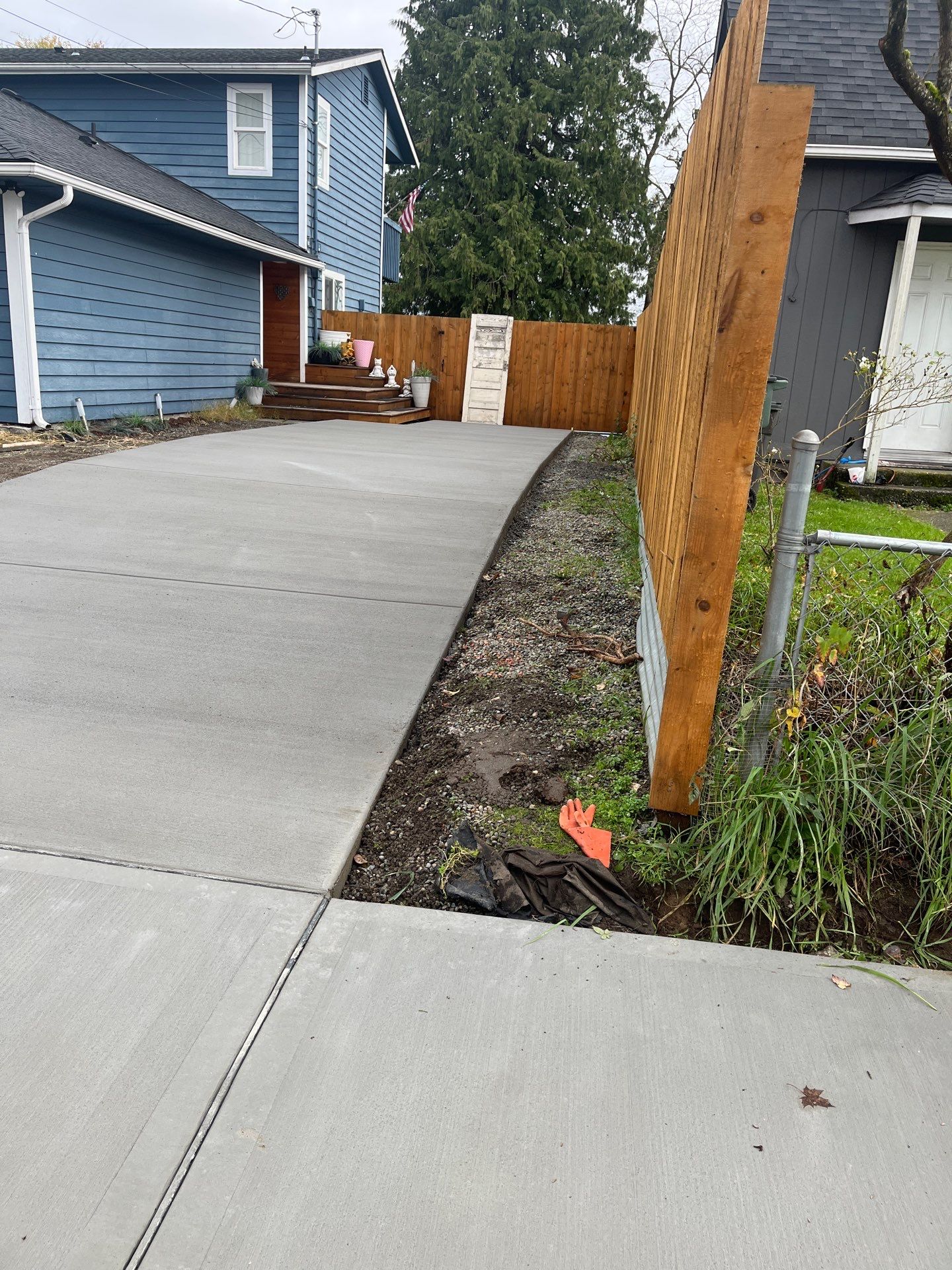 Concrete Driveway & Landscaping Project | Everett by Jireh Asphalt & Concrete Inc 