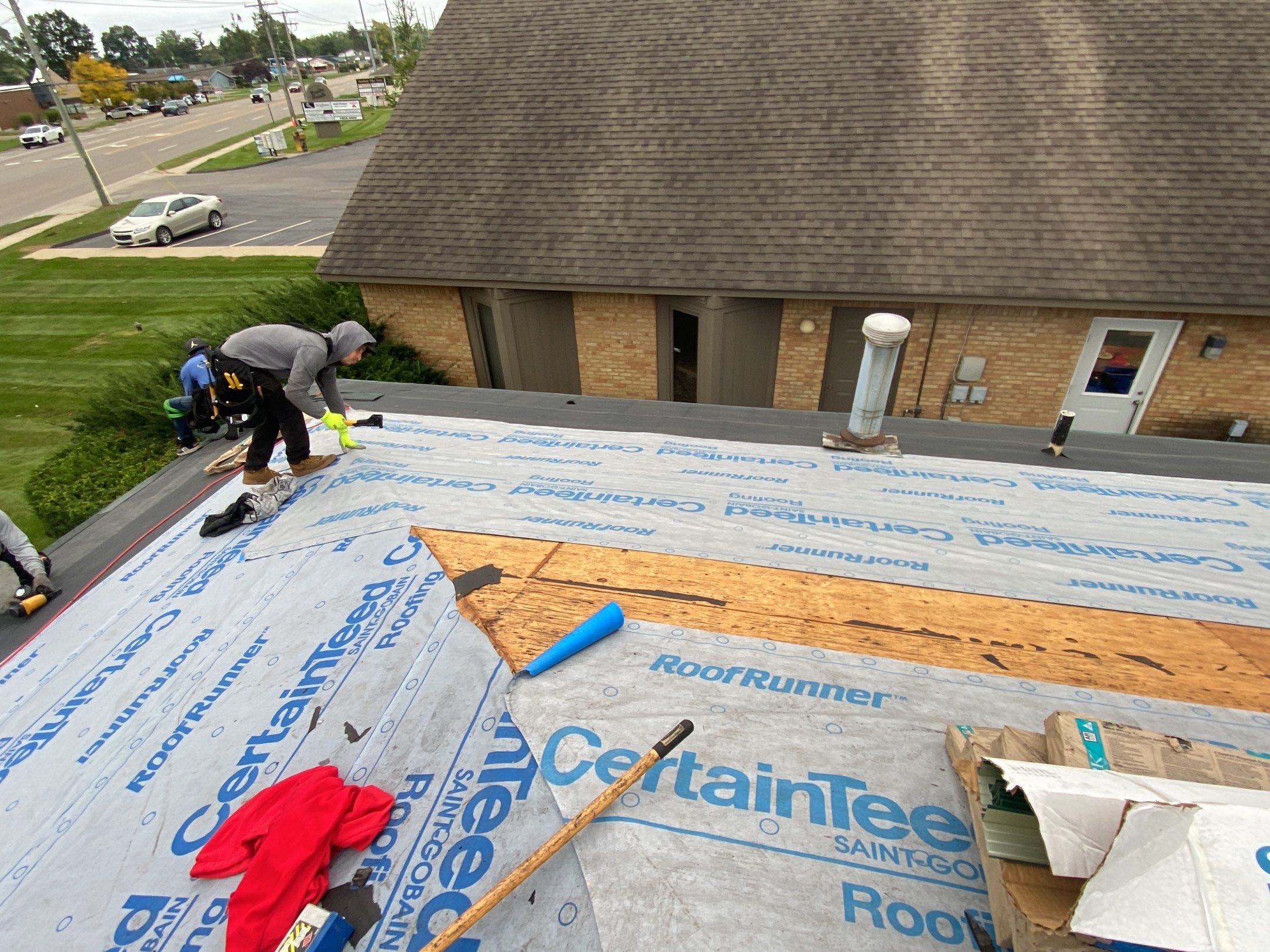 Roof Replacement using CertainTeed Landmark by 180 Contractors