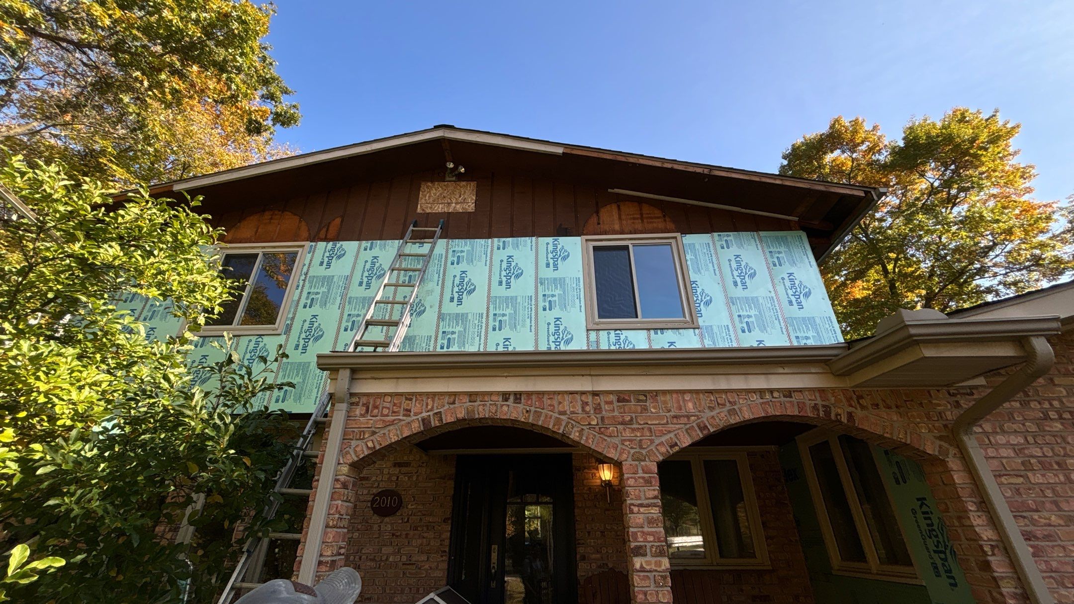 Siding Replacement using Alside Charter Oak D4.5" by 180 Contractors