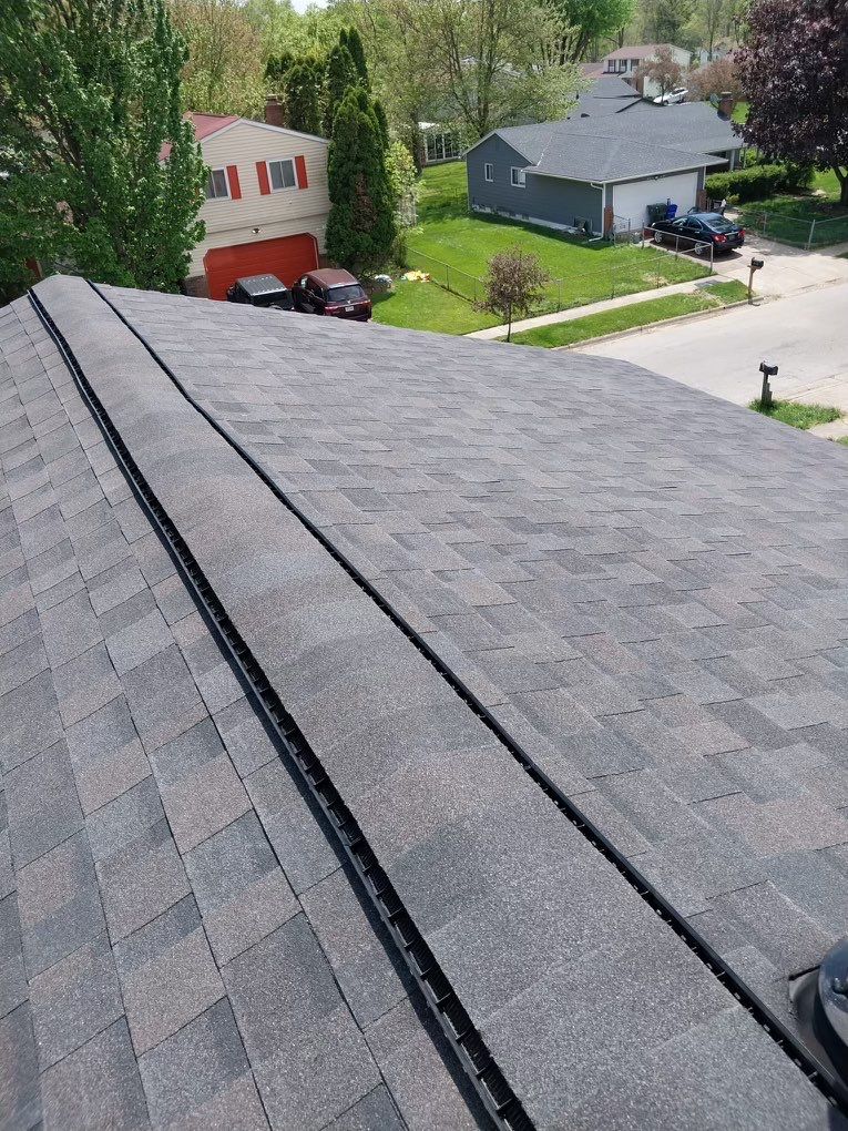 Siding Installation using Exterior Portfolio Vinyl Siding by SOS Home Ohio 