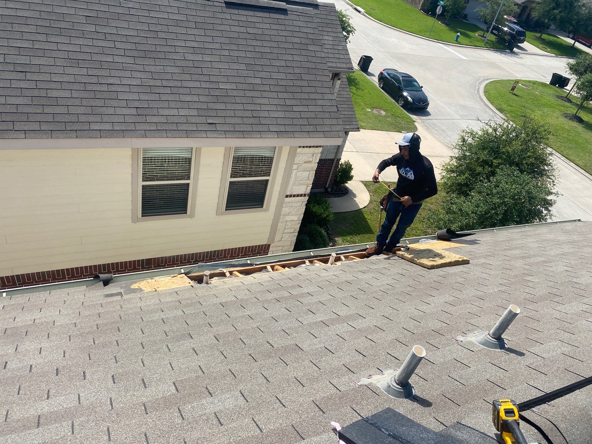 Hail Damage using Owen's Corning Duration (Lifetime) Shingles by Roof Repair Company