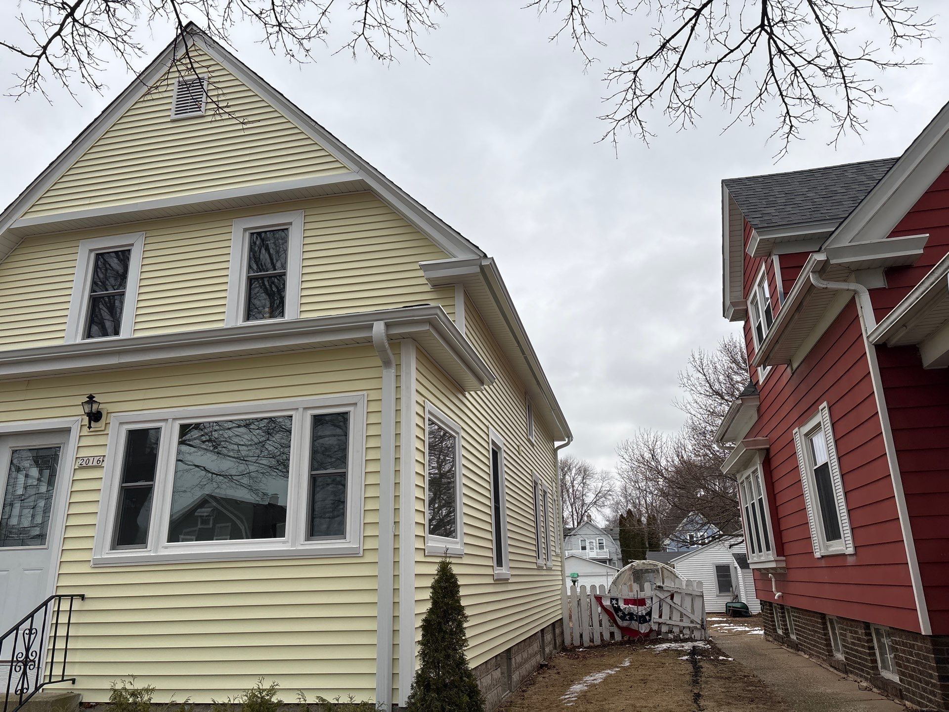 Sunshine siding install !  by Gellings Roofing & Siding