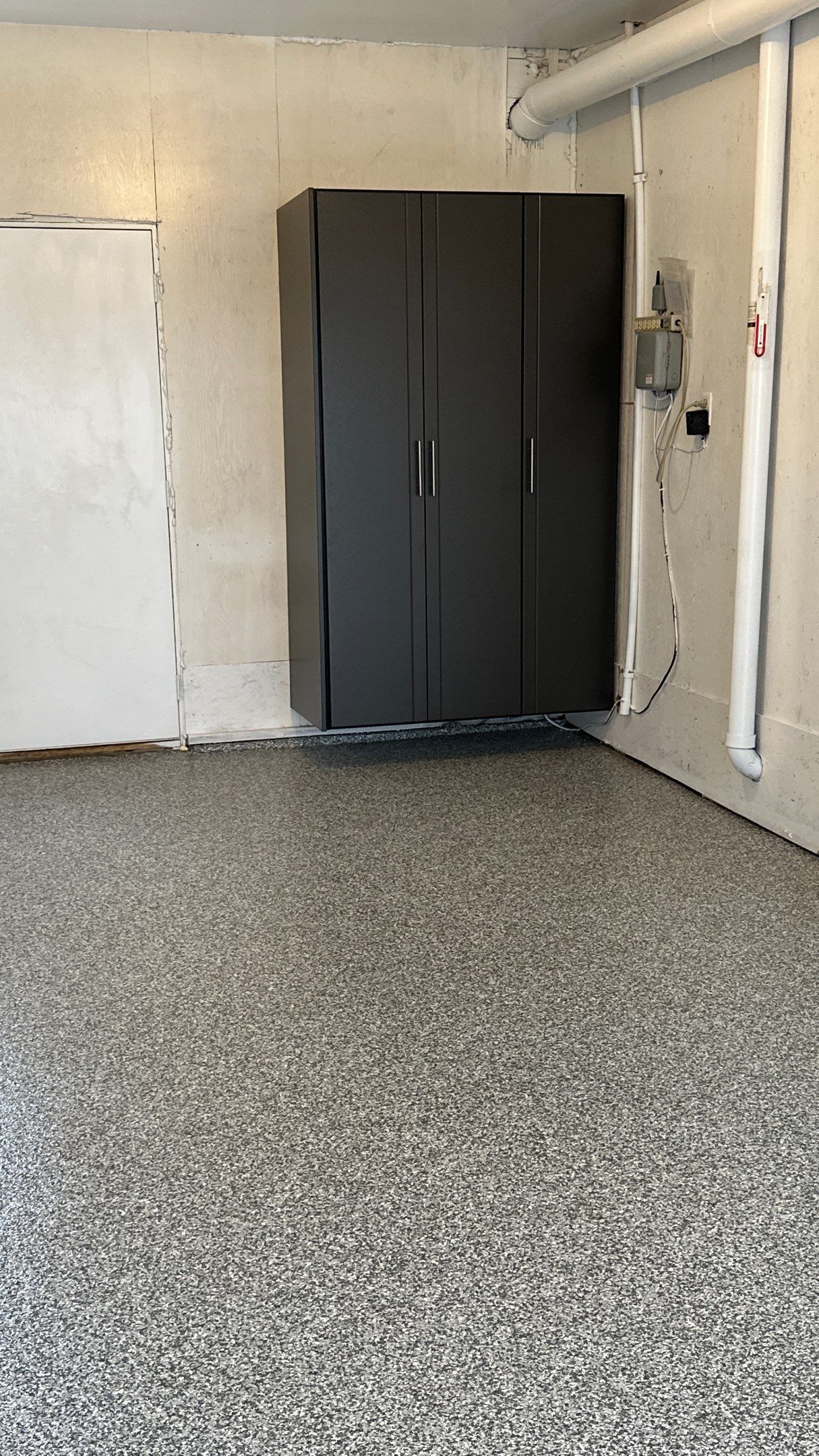 Teri M. upgraded their garage with cabinets by Banner Garage