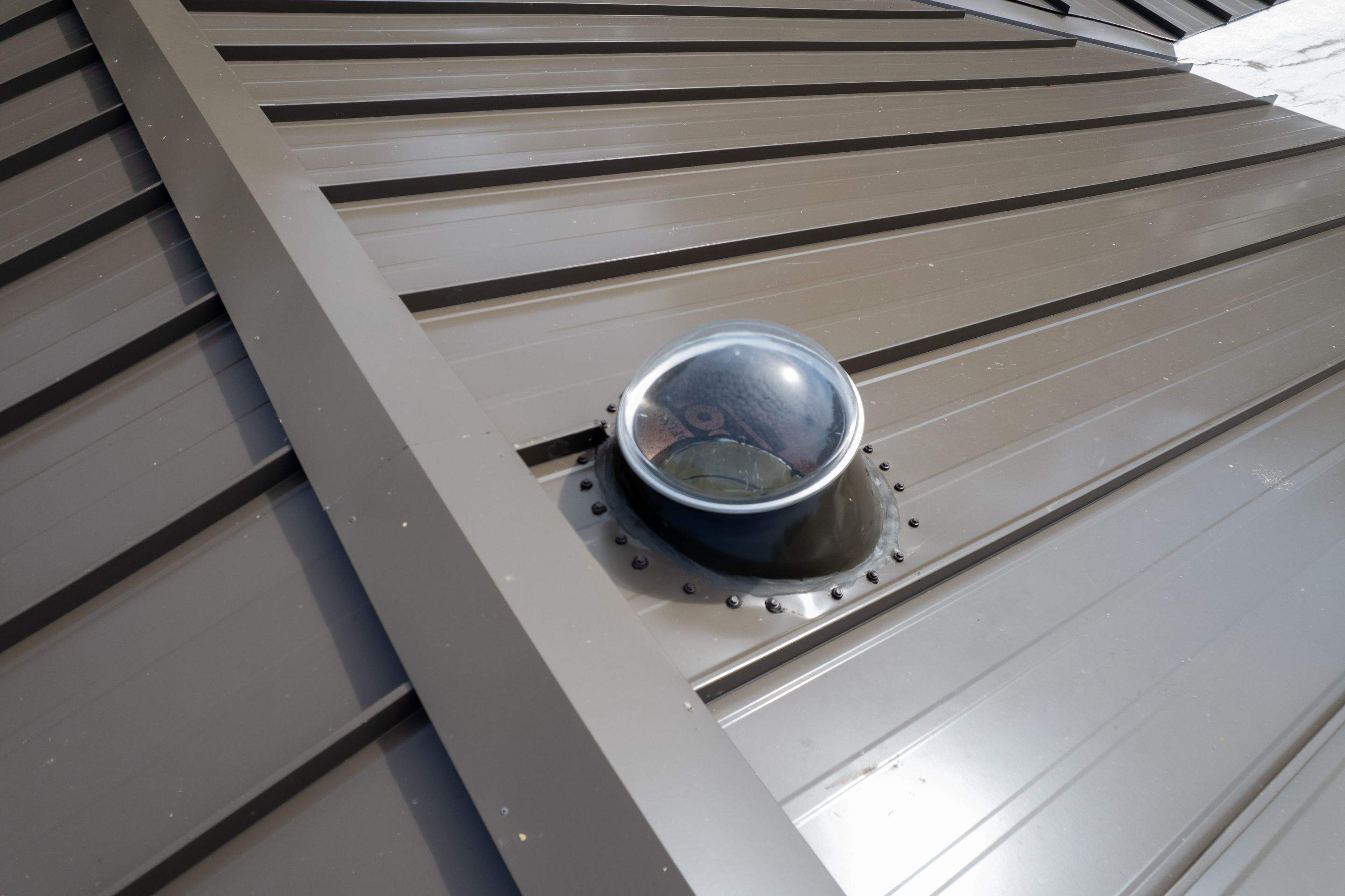 Metal Roof - Galvalume - Medium Bronze by Istueta Roofing