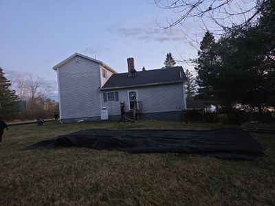 Shingles on the water