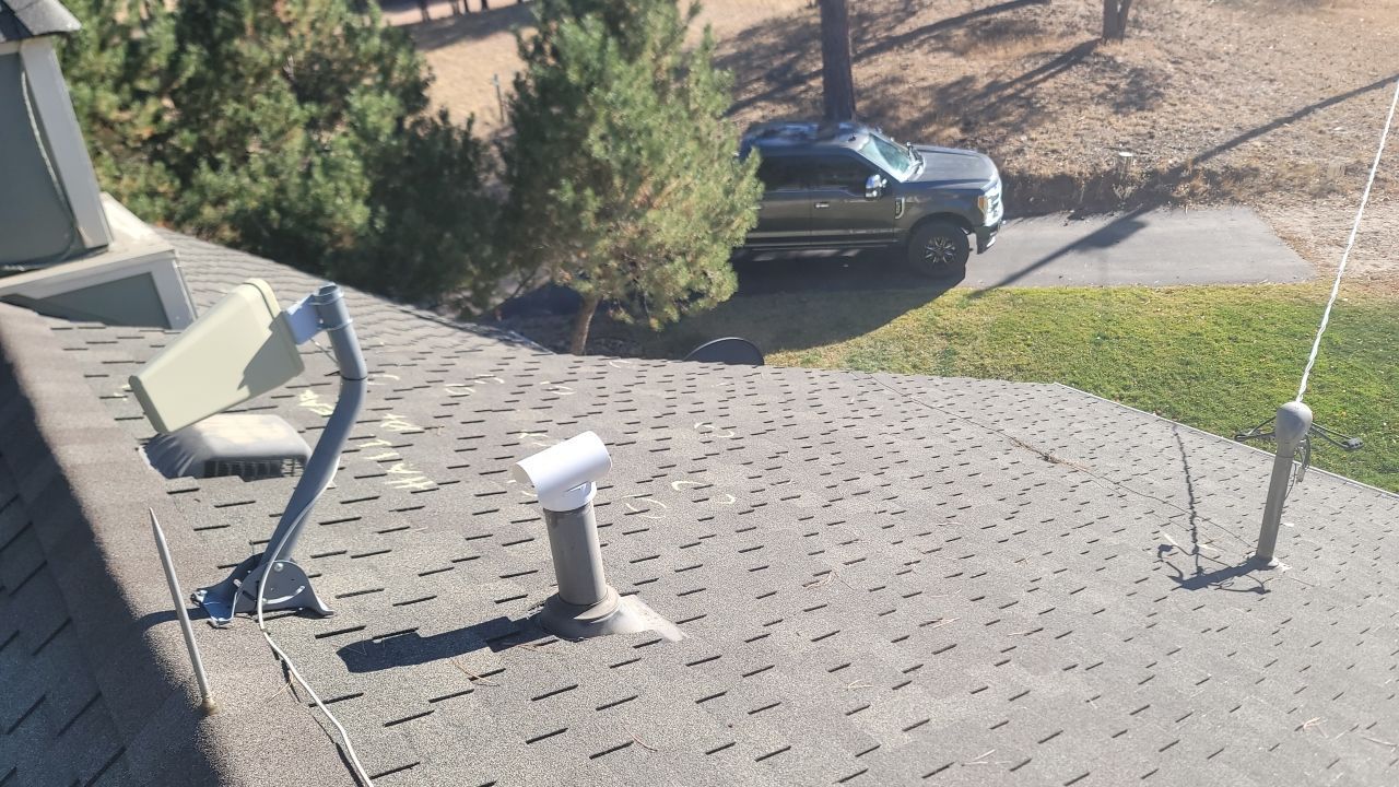 Parker McKean House  by Jireh 7 Roofing 