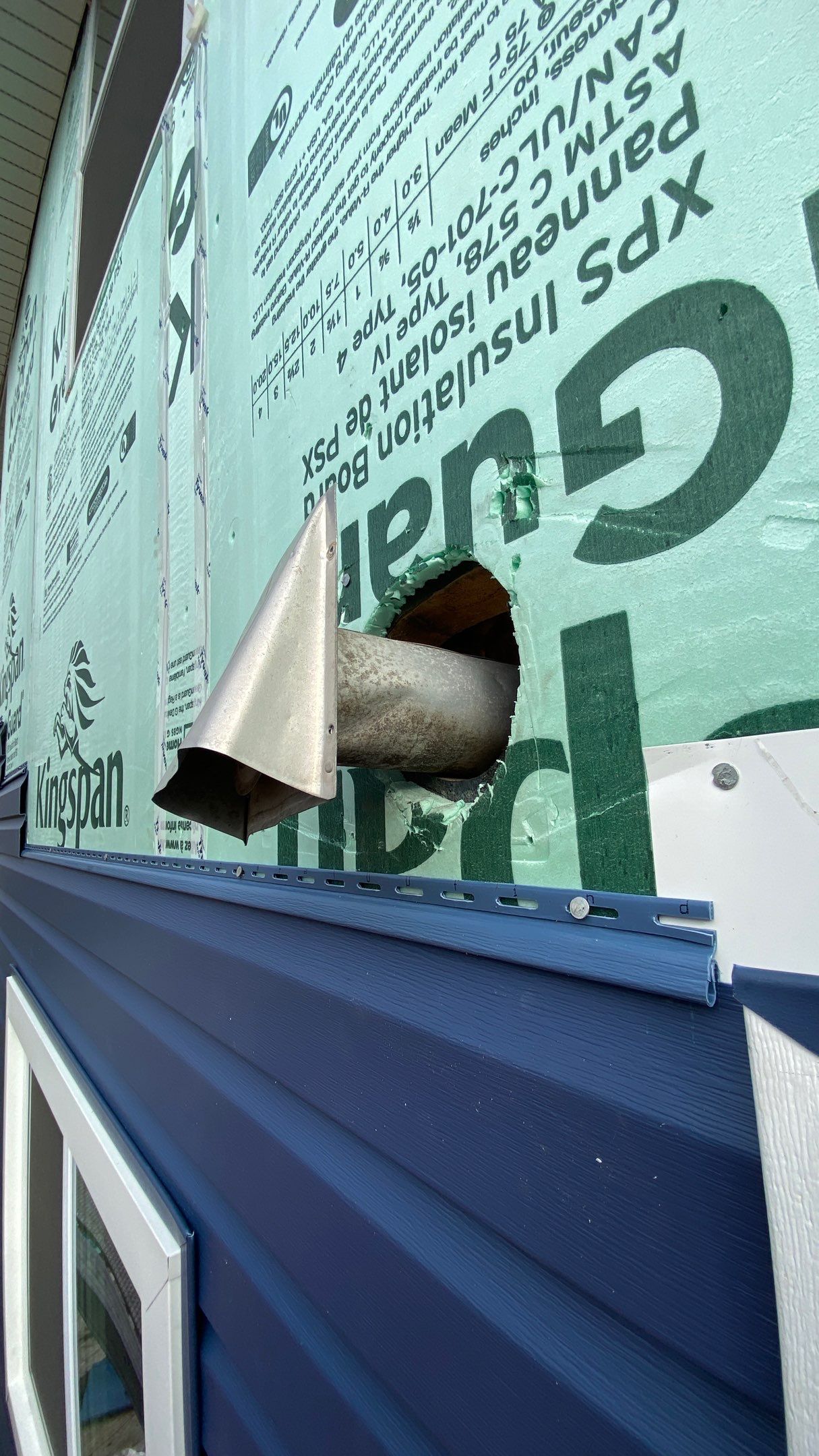 Siding Replacement using CertainTeed Restoration Classis D4 by 180 Contractors