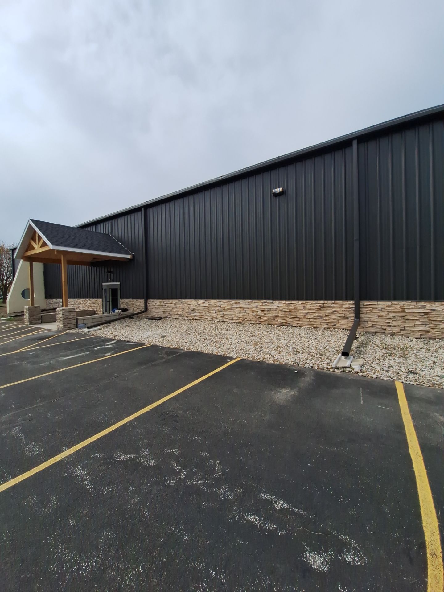 Exterior Painting Project – House of Flavors | Ludington, Michigan by Gordon Painting