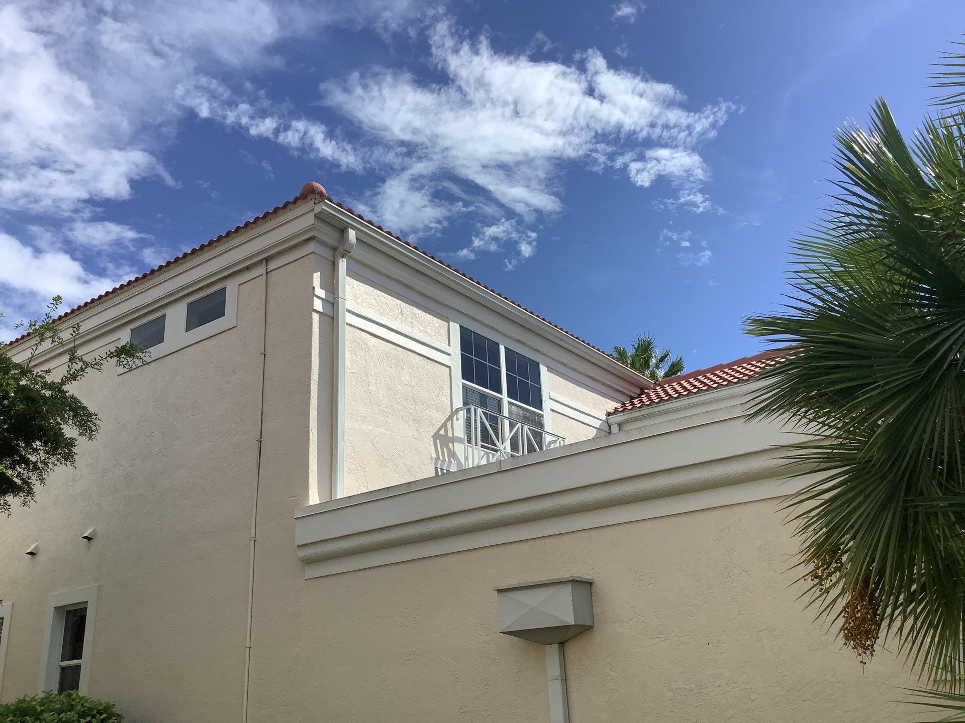 Finish Gutters for Luxury Homes in Longboat Key FL by Gutter Professors