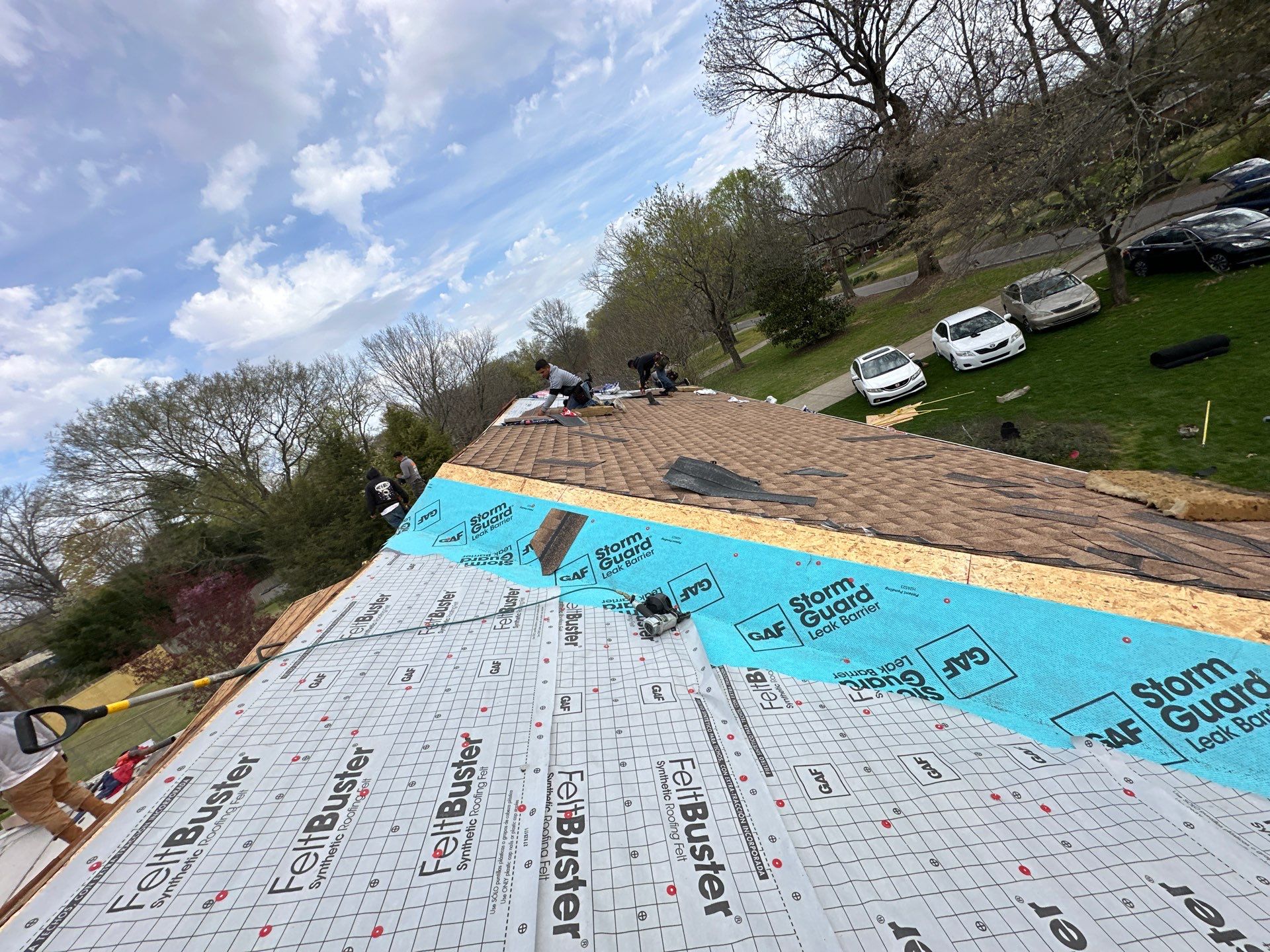 Residential Roofing Installation using GAF Timberline HDZ Shakewood by Undersun Roofing 
