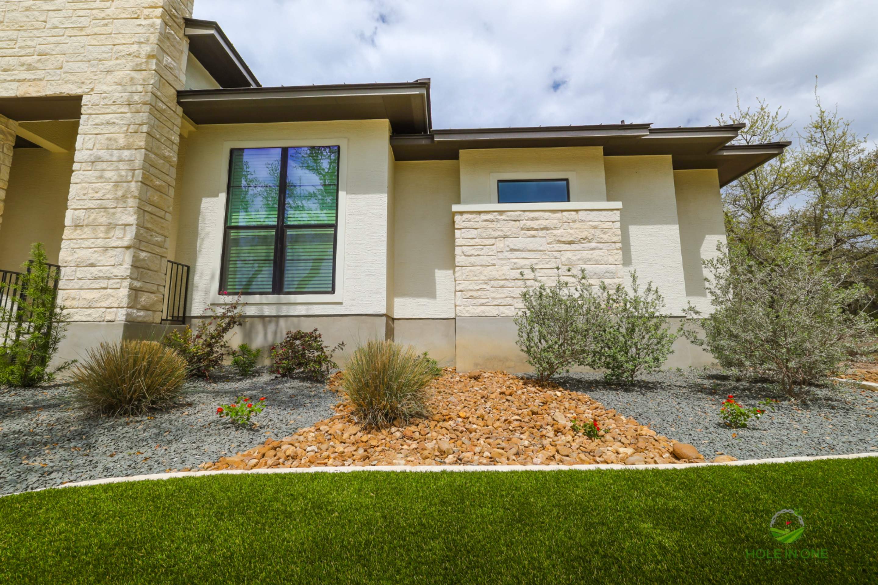 Belle Oaks, Bulverde TX by Hole In One Lawns, LLC