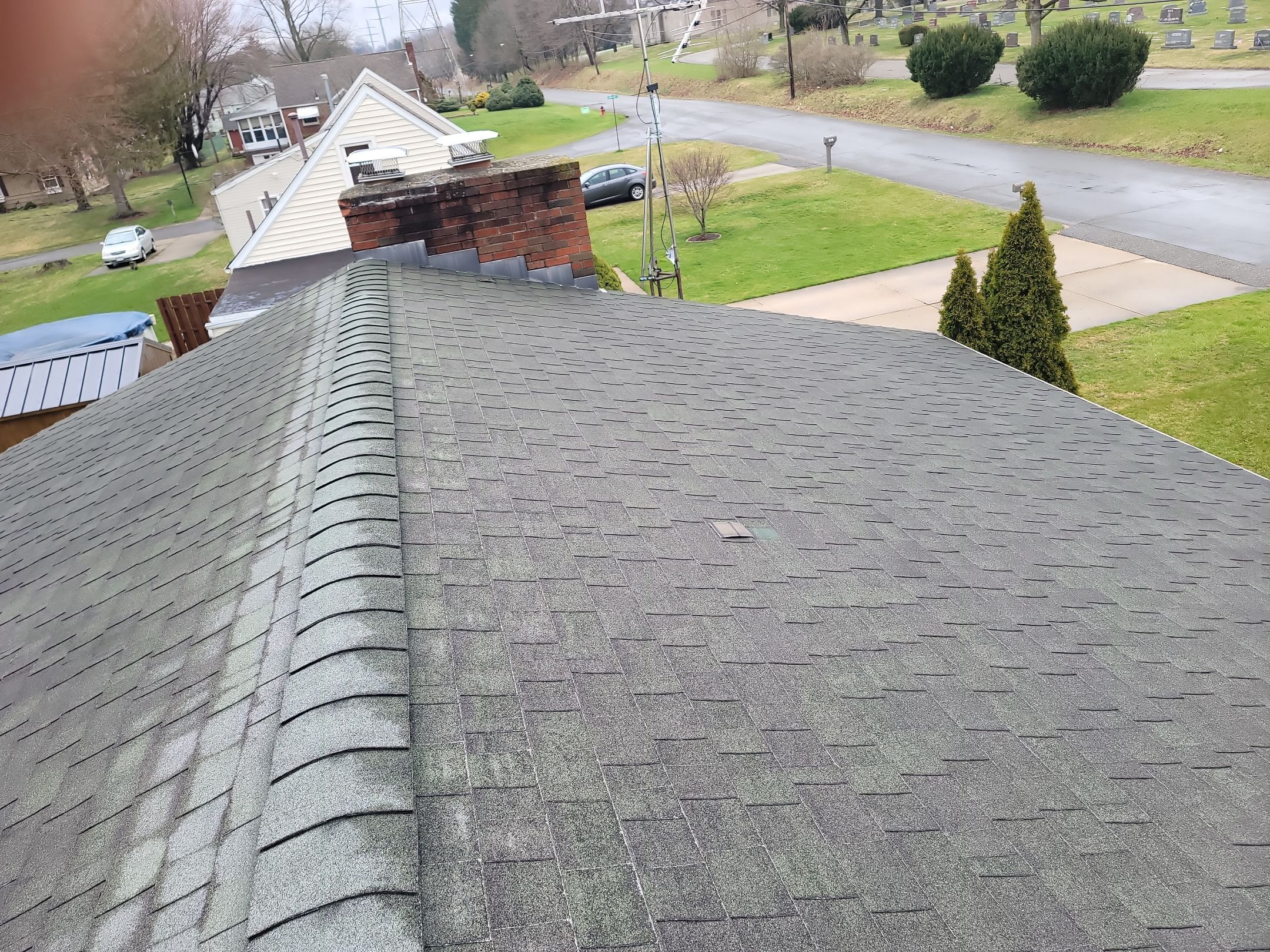 ATLAS PINNACLE COLOR: SUMMER STORM DRIP EDGE: WHITE by Eagle Eye Roofing
