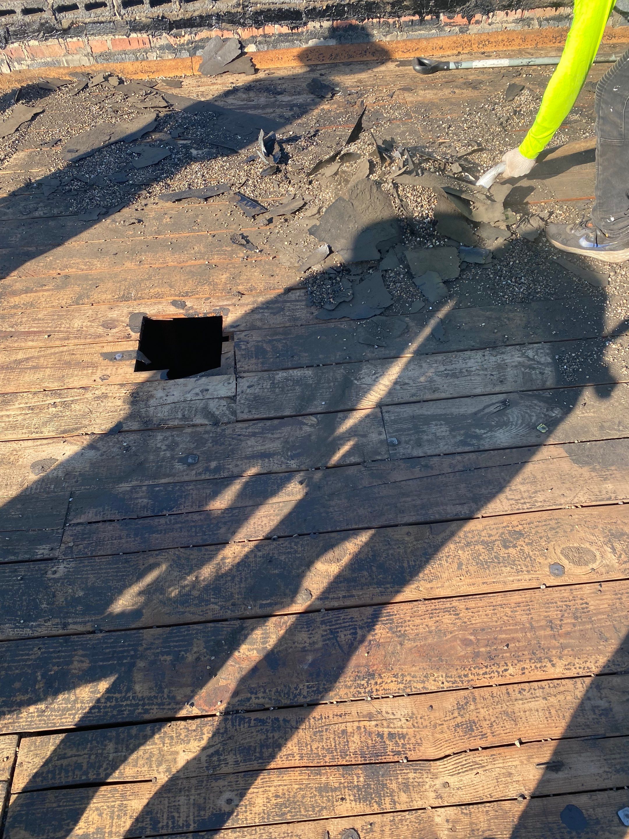 Alexandria: Residential Flat Roof Replacement with Mule Hide TPO Membrane by RM Banning, Inc.